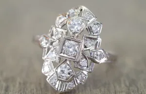 0.40CTW ART DECO TRANSITIONAL CUT DIAMOND SHIELD STYLE RING