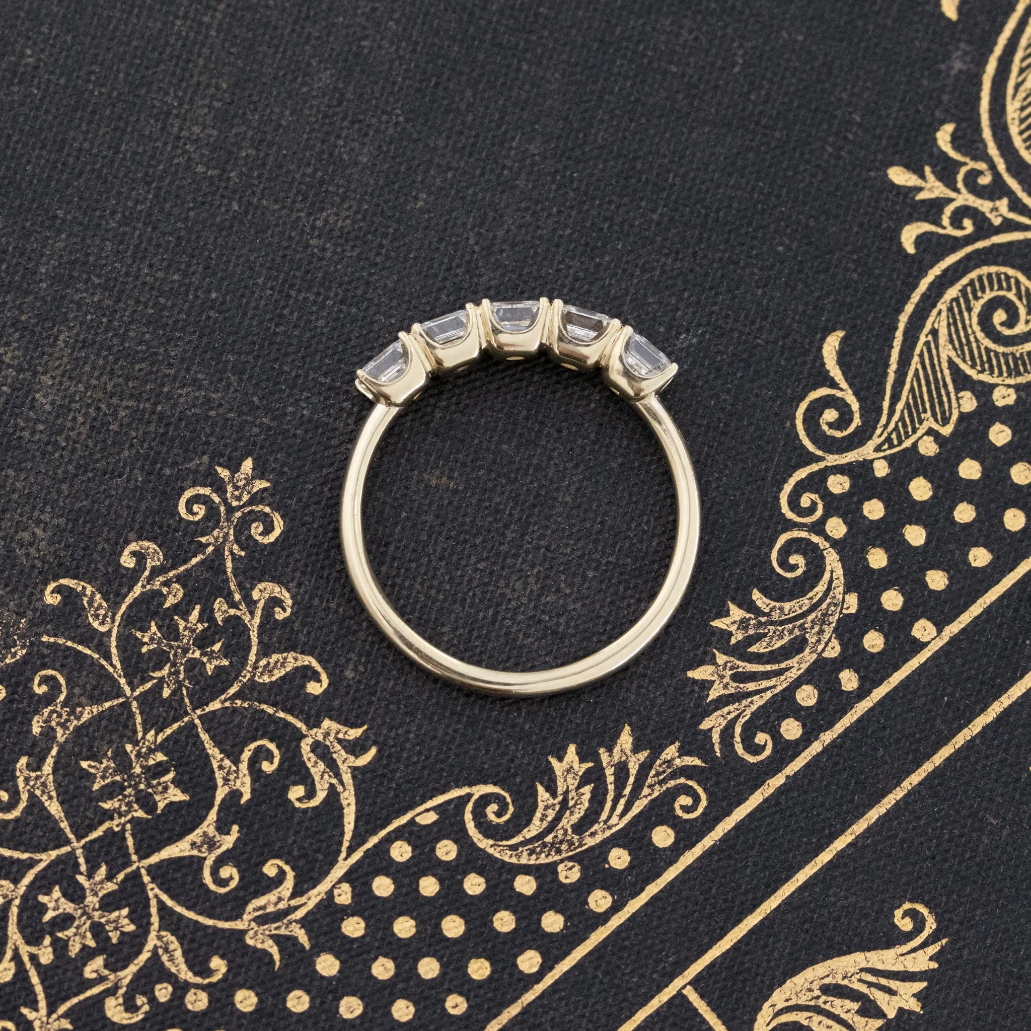 1.08ctw Asscher Cut Diamond 5-Stone Band