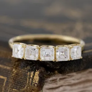 1.08ctw Asscher Cut Diamond 5-Stone Band