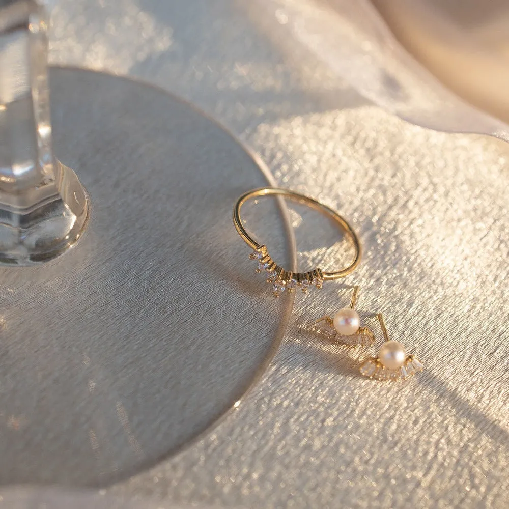 10k Solid Gold CZ Baguette Fan & Pearl Studs