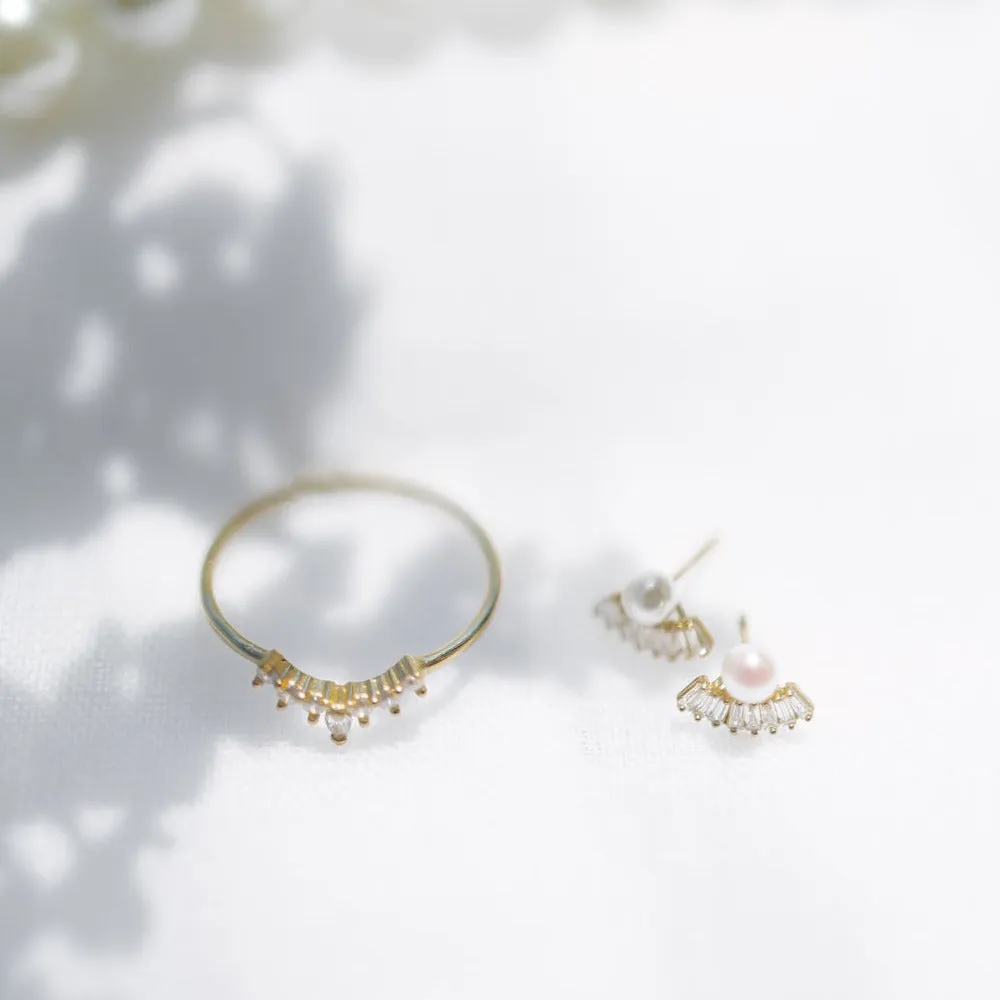10k Solid Gold CZ Baguette Fan & Pearl Studs