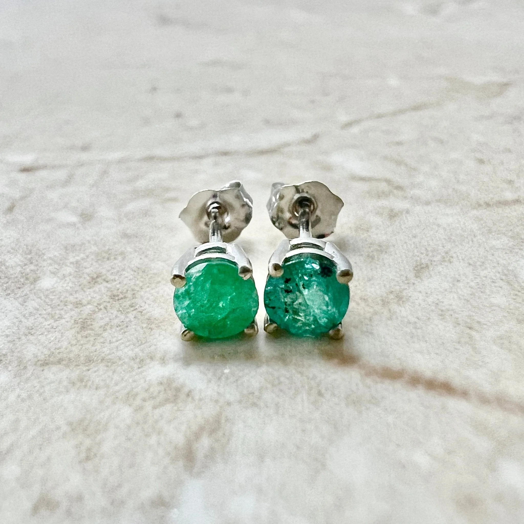 14 Karat White Gold 4.2 MM Natural Round Emerald Stud Earrings