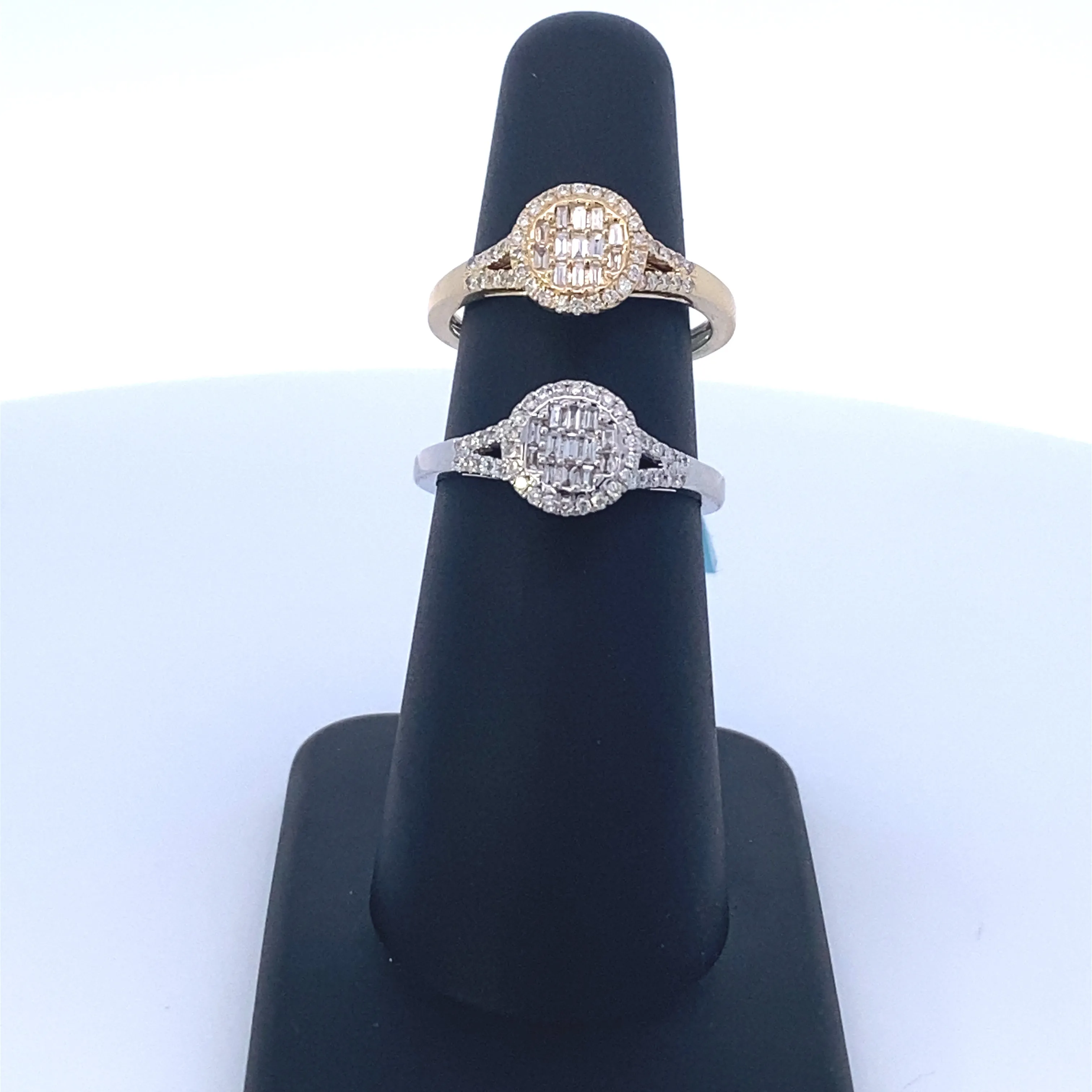 14K Circle Baguette Ring