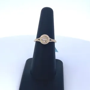 14K Circle Baguette Ring