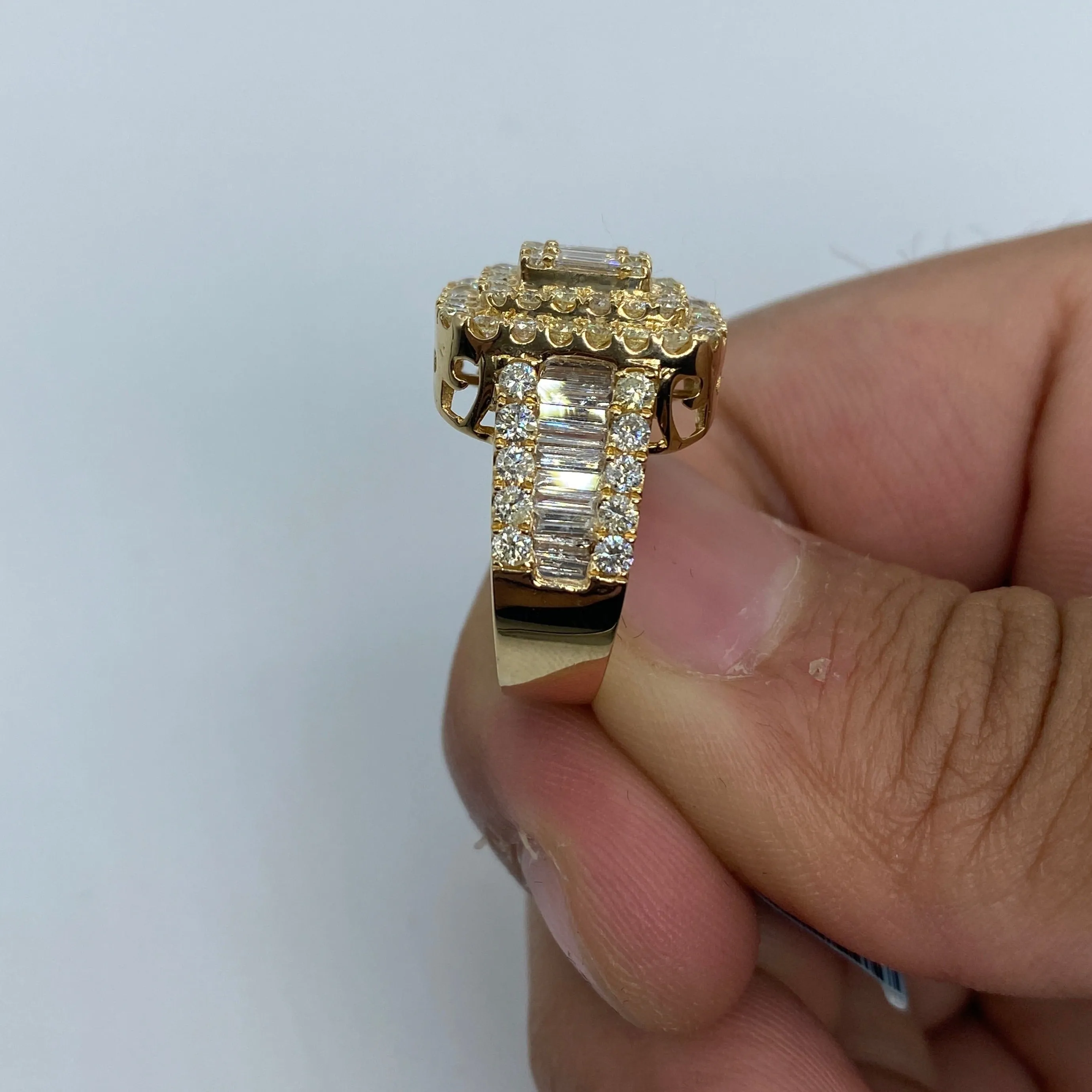 14K Rectangle Center Diamond Baguette Ring in Yellow