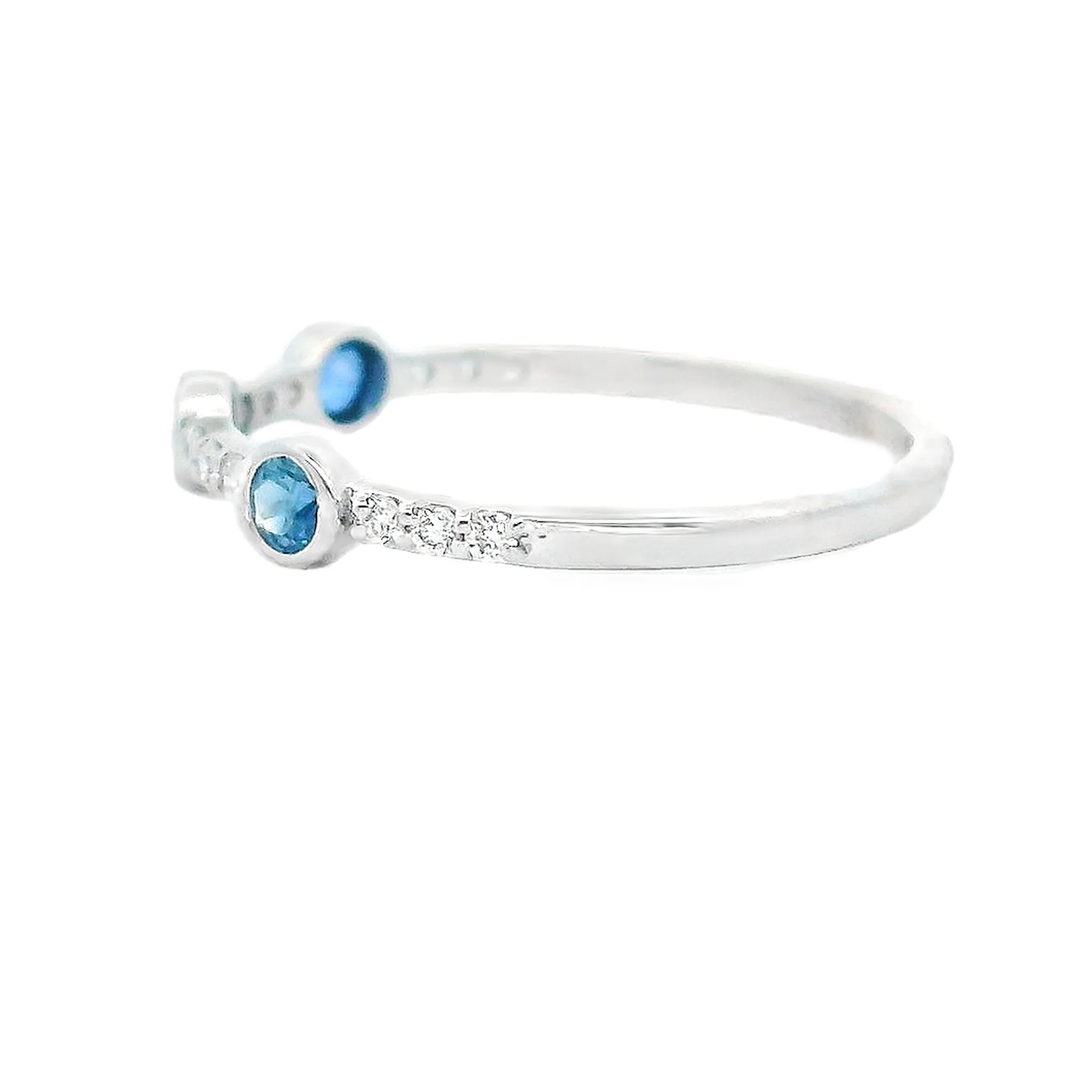14k White Gold Diamond & Sapphire Ring