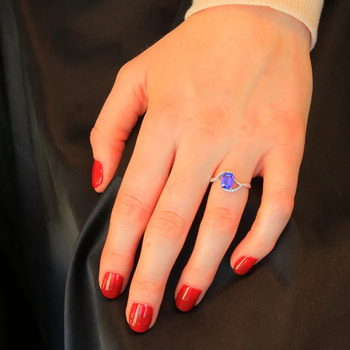 14k White Gold Emerald Cut Tanzanite and Diamond Ring 1.44 Carats