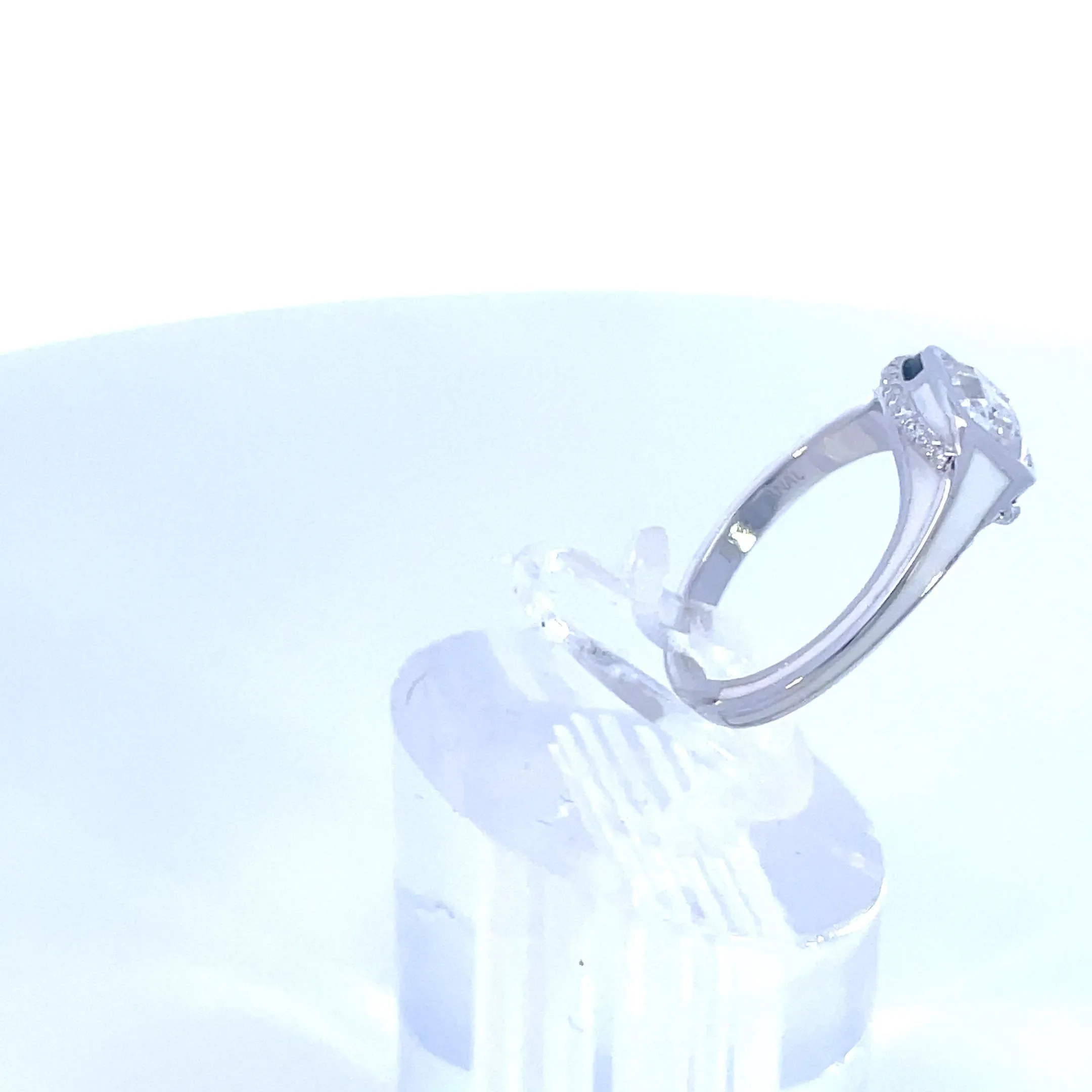 1.5ct White and Black Enamel Ring