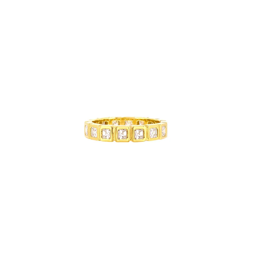 18 Karat Yellow Gold Eternity band with Asscher Cut Diamonds