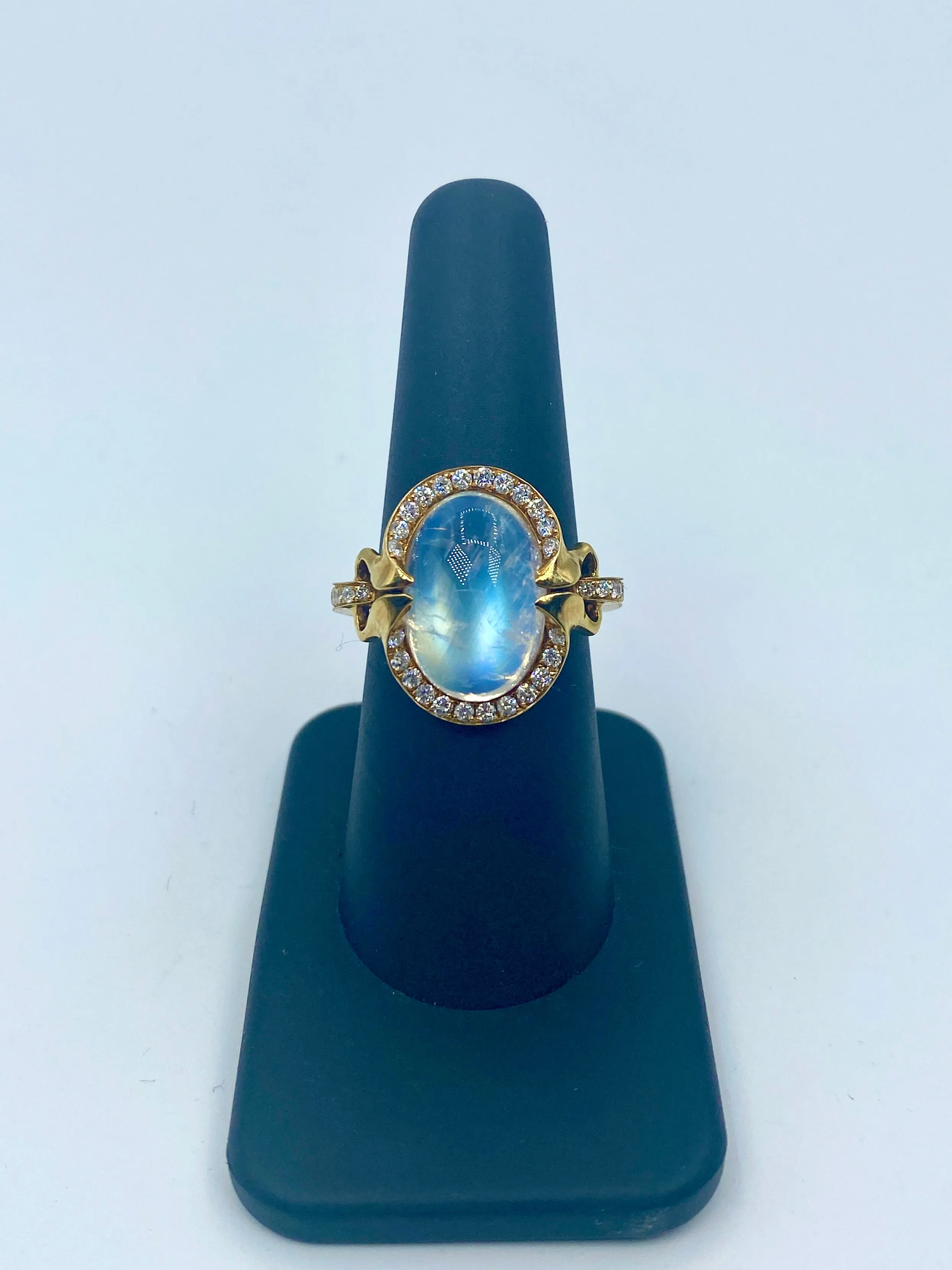18K Gold & Diamond Oval Moonstone Ring