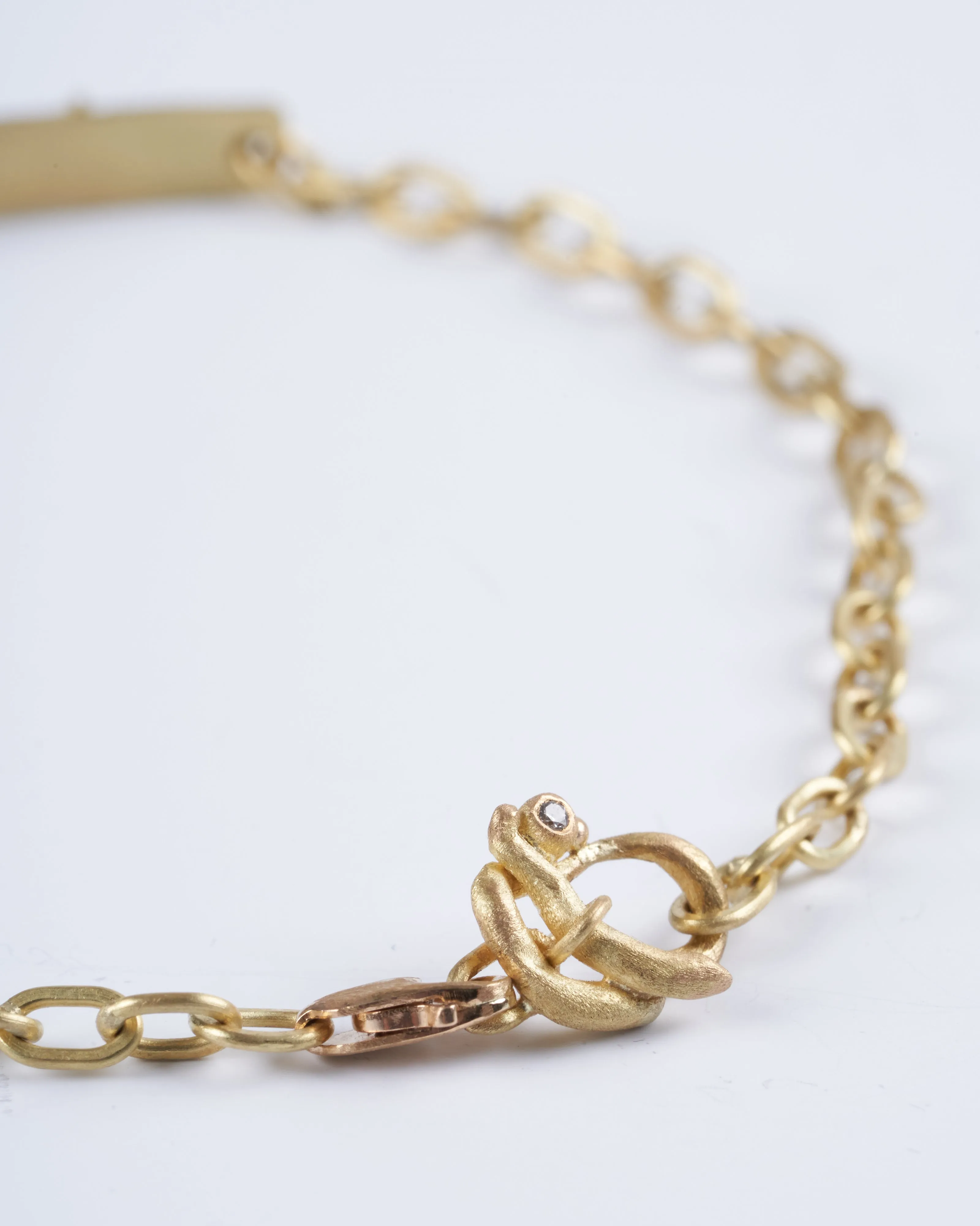 18k yellow gold and white diamonds