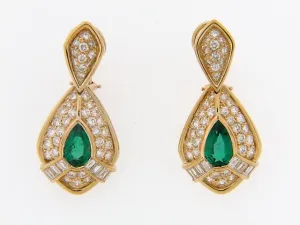 18K-YG EMERALD AND DIAMOND DANGLING EARRINGS