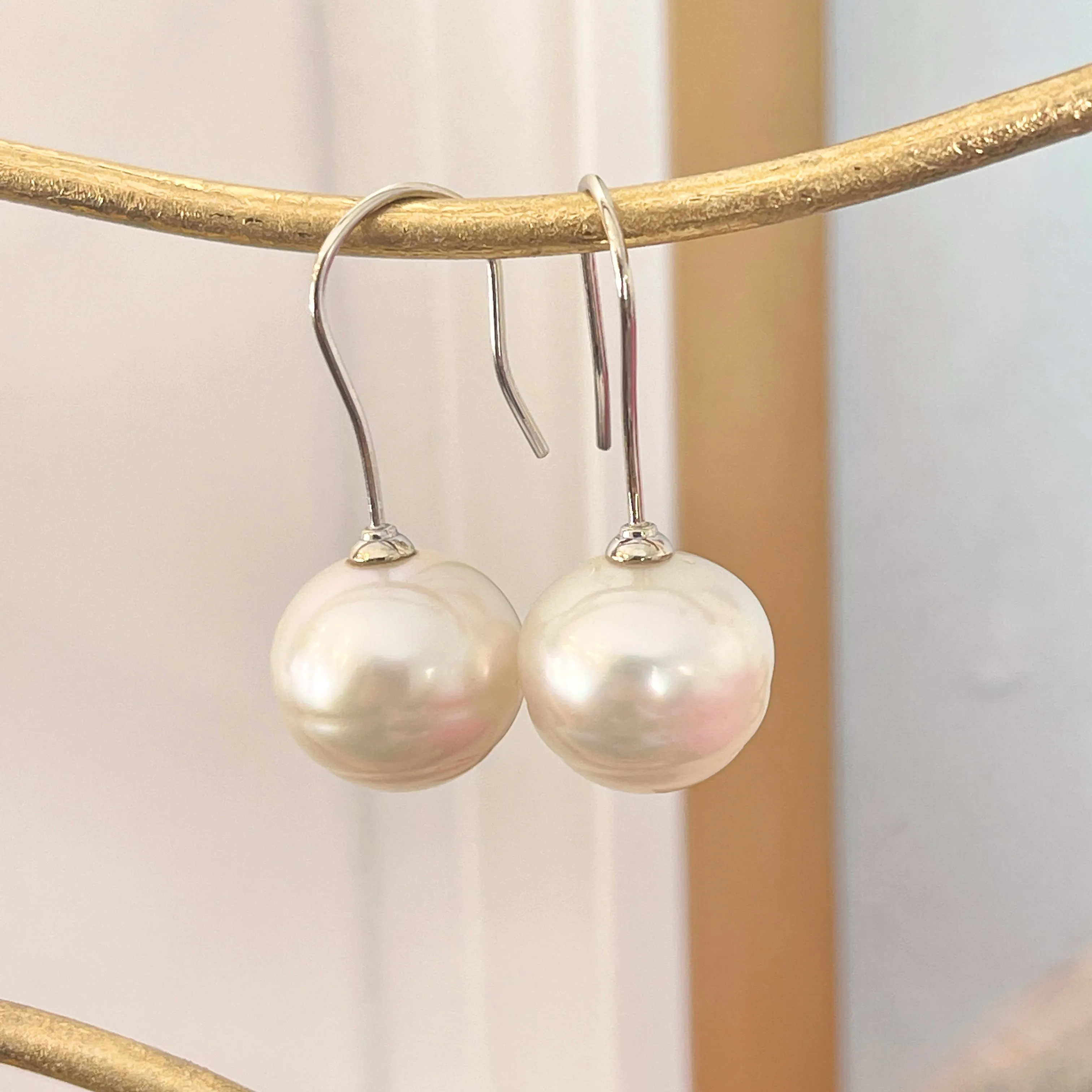 18KT White Palladium Paspaley Pearl Shepherd Hook Drop Earring 14mm