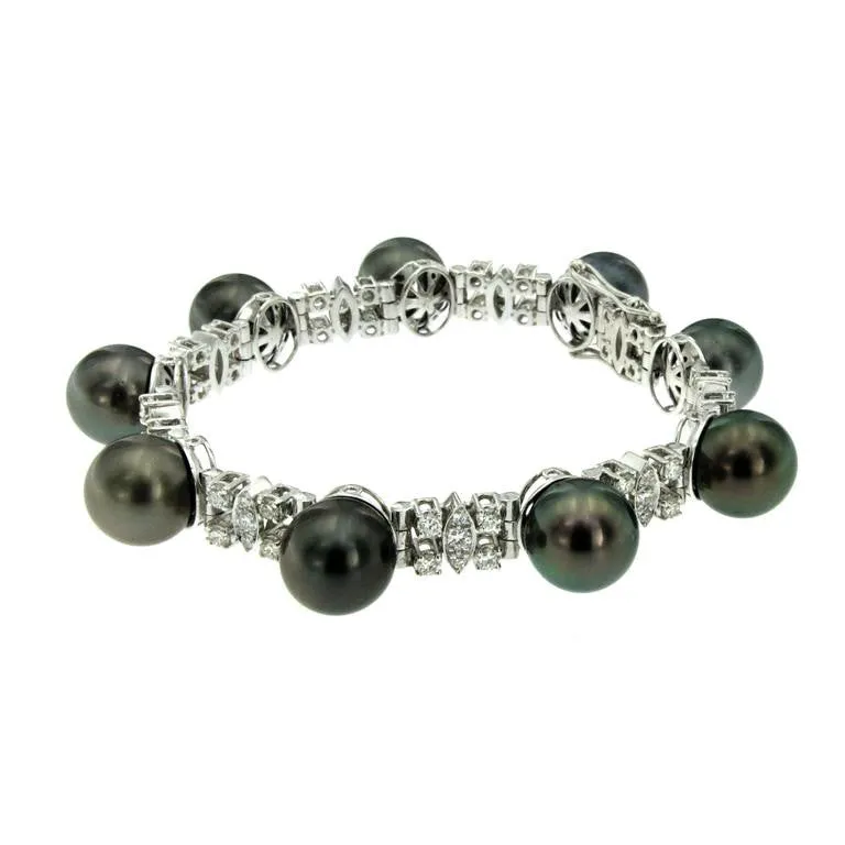 1980s Tahitian Saltwater Dyed Pearl and Diamond Gold Bracelet