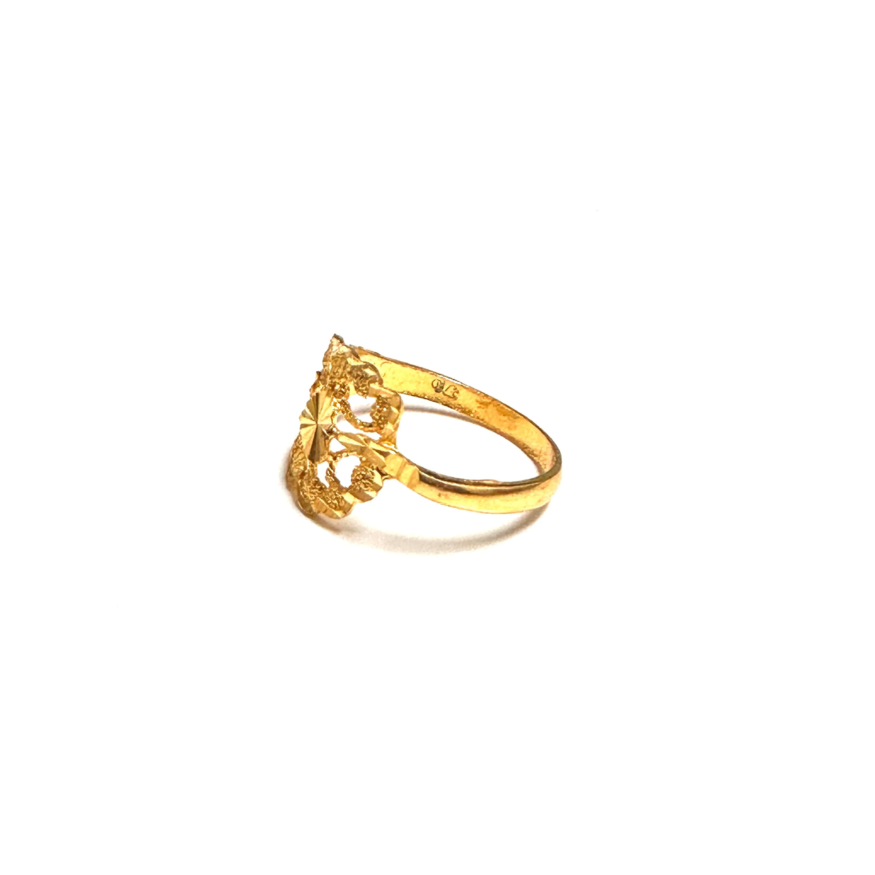 22K Yellow Gold Diamond Cut Fancy Ring
