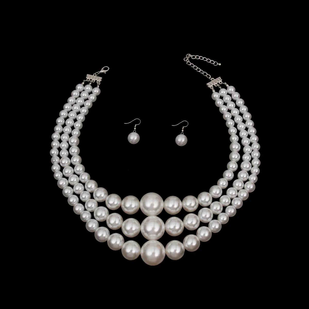 3 Layer Pearl Necklace White Bubble Gum