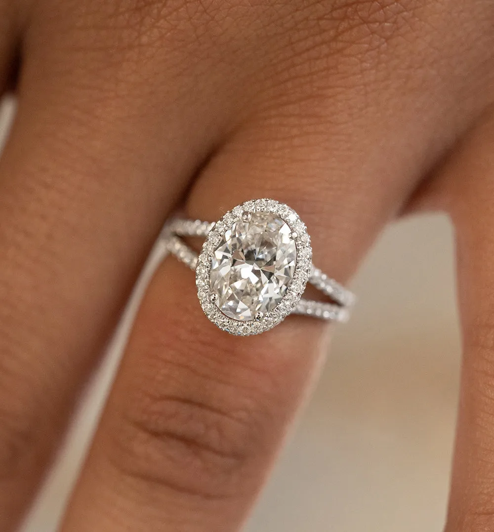 3.21 cttw. Oval Cut Diamond Ring