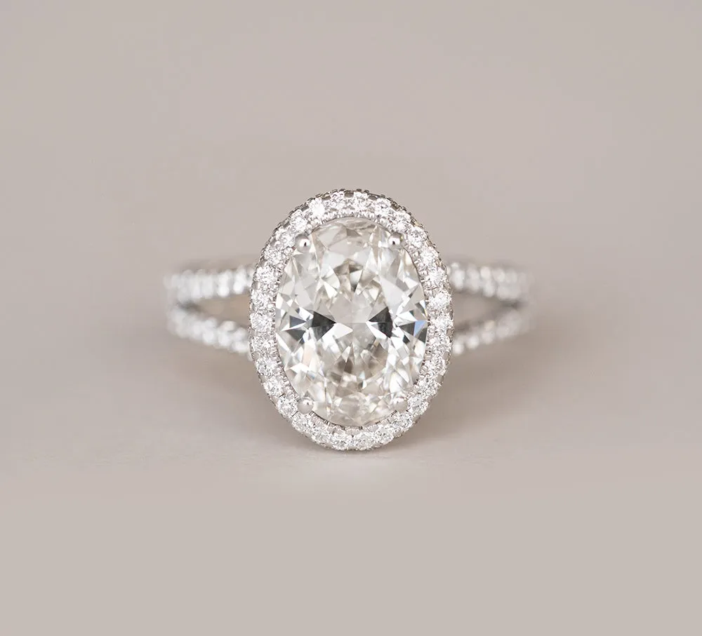 3.21 cttw. Oval Cut Diamond Ring