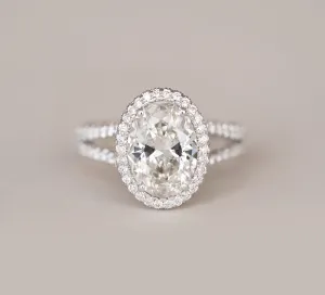 3.21 cttw. Oval Cut Diamond Ring