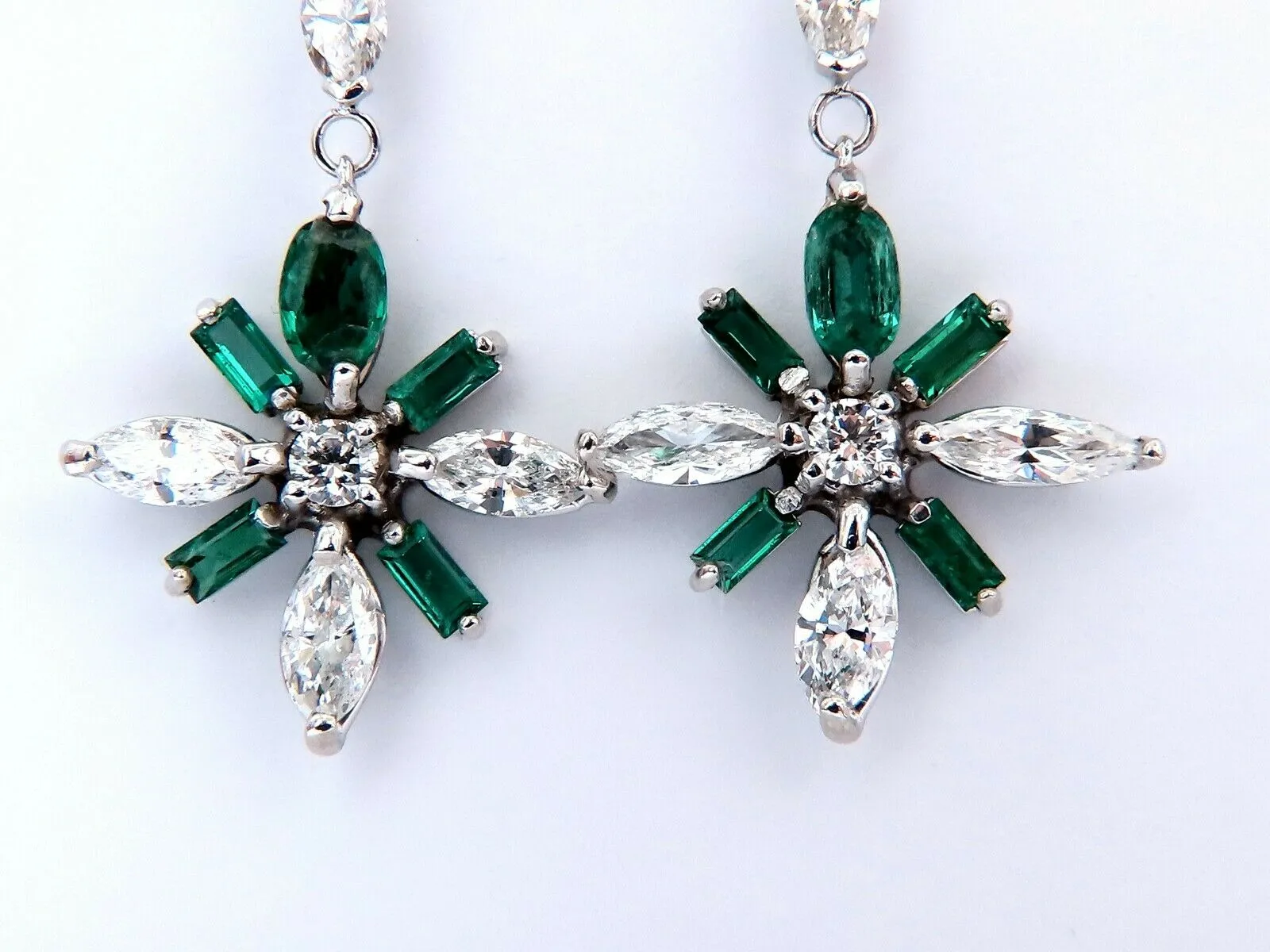 5.50ct Natural Round Emeralds Diamond Earrings 14kt Snowflake Dangle