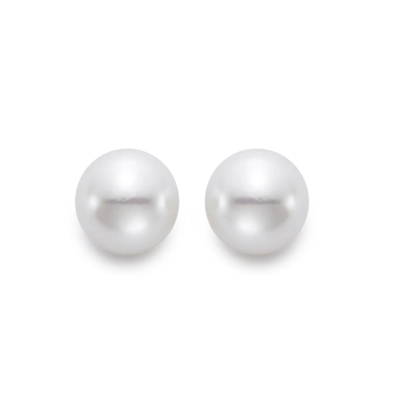 Akoya Pearl 18K Yellow Gold 6-6.5mm White AA Stud Earrings