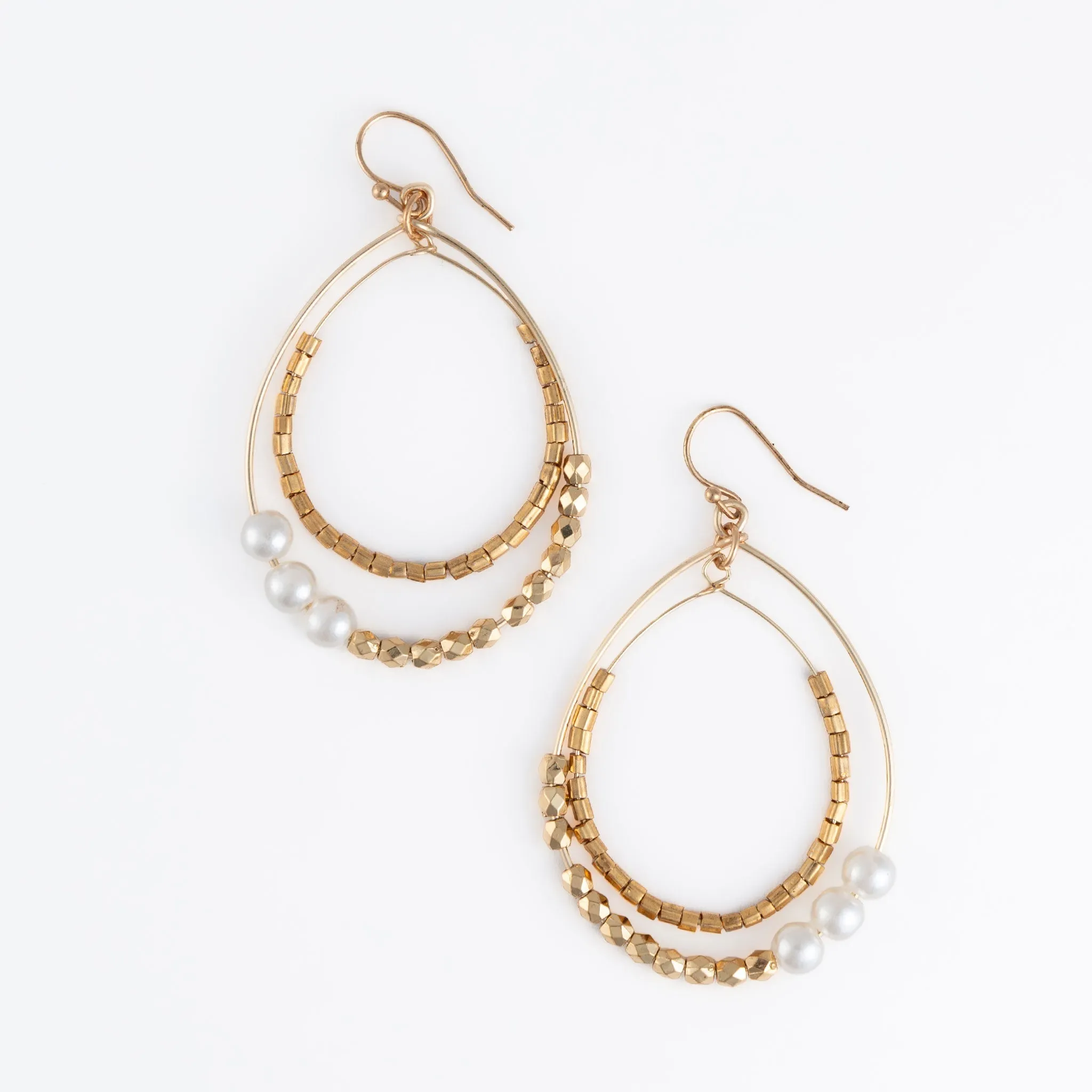 Andra Pearl Earrings