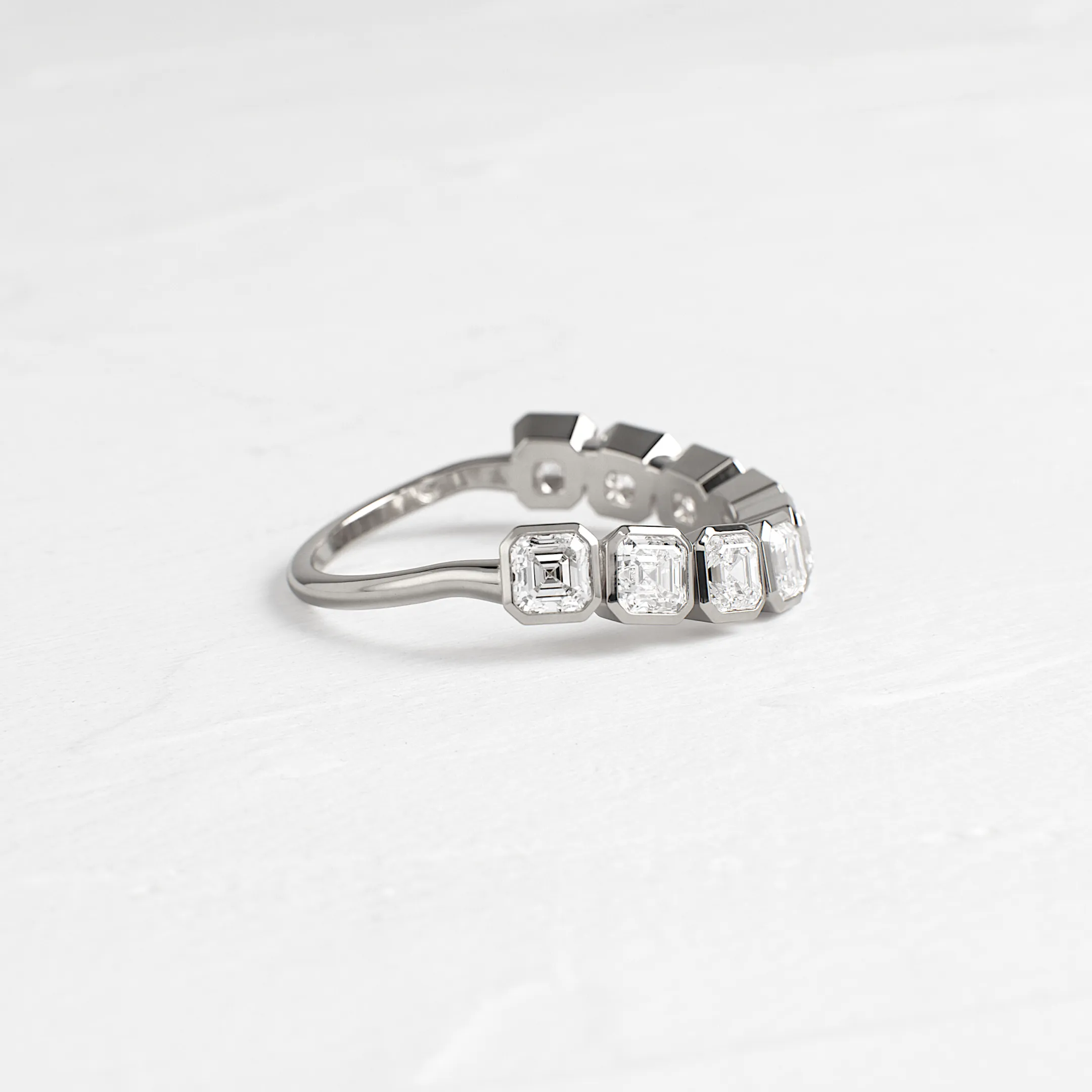 Arc Band in Asscher