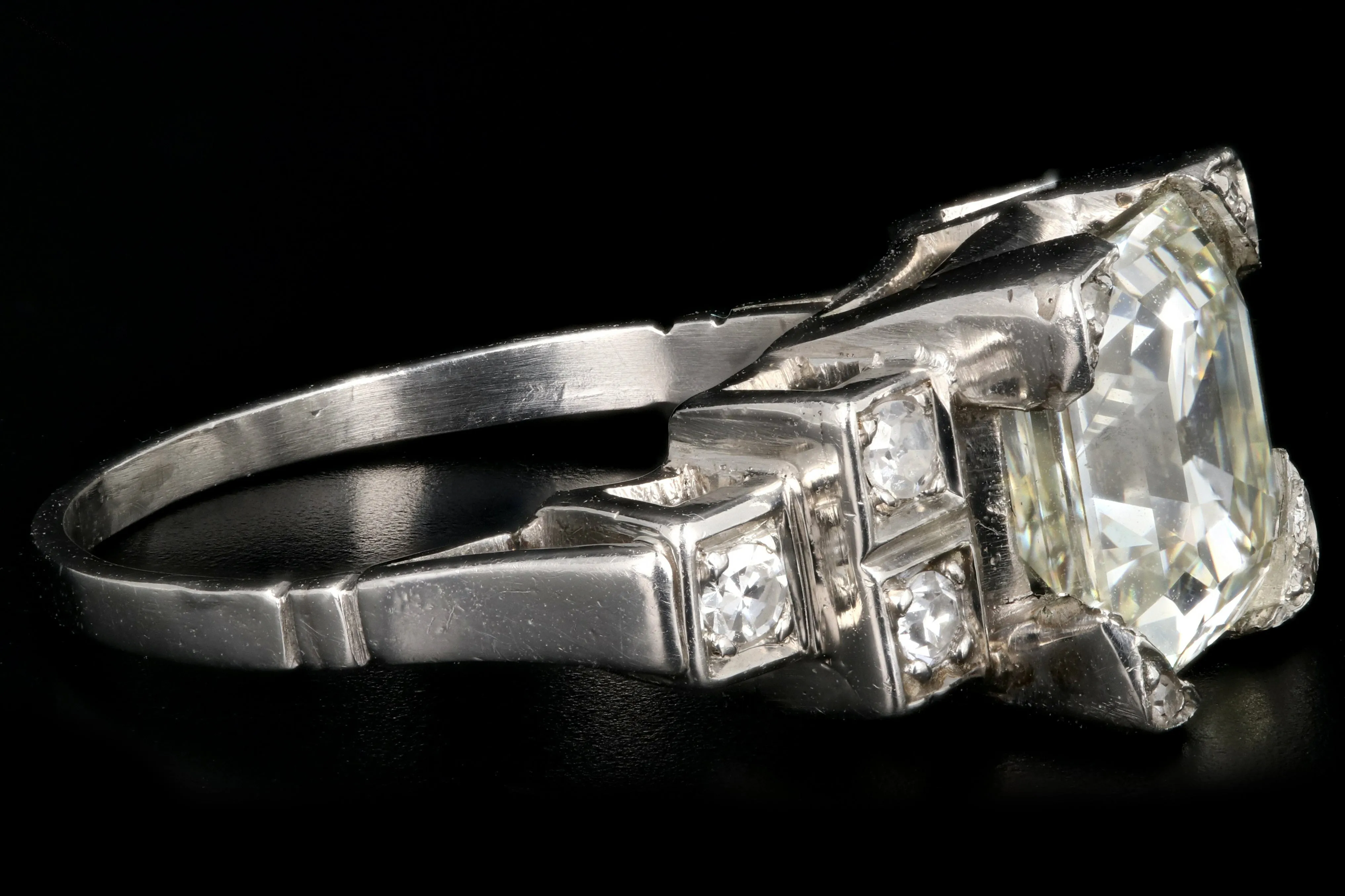 Art Deco 2.52CT Antique Asscher Cut Diamond Engagement Ring GIA Certified