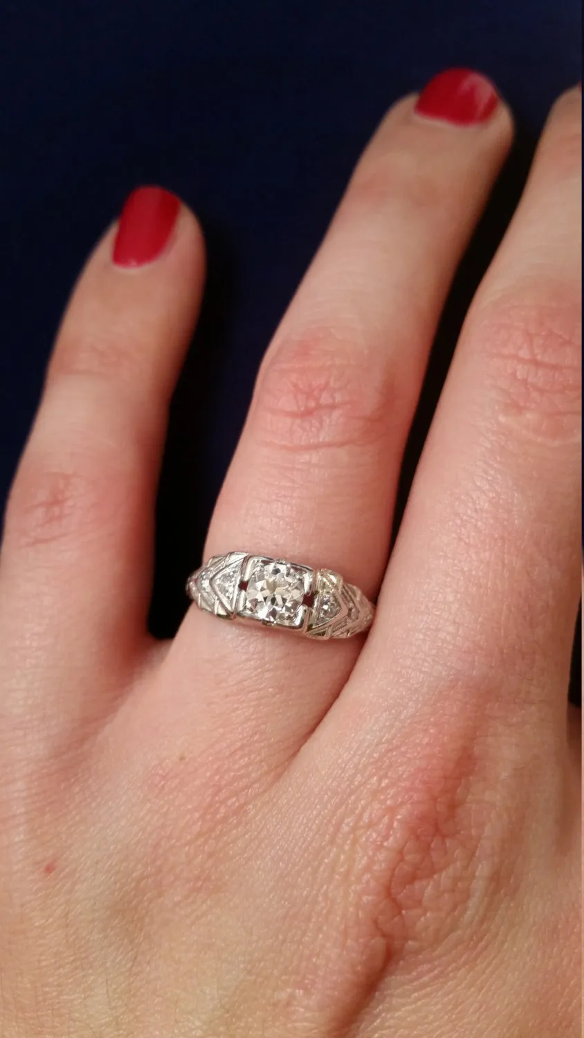 ART DECO DIAMOND RING WITH OLD EUROPEAN CUT