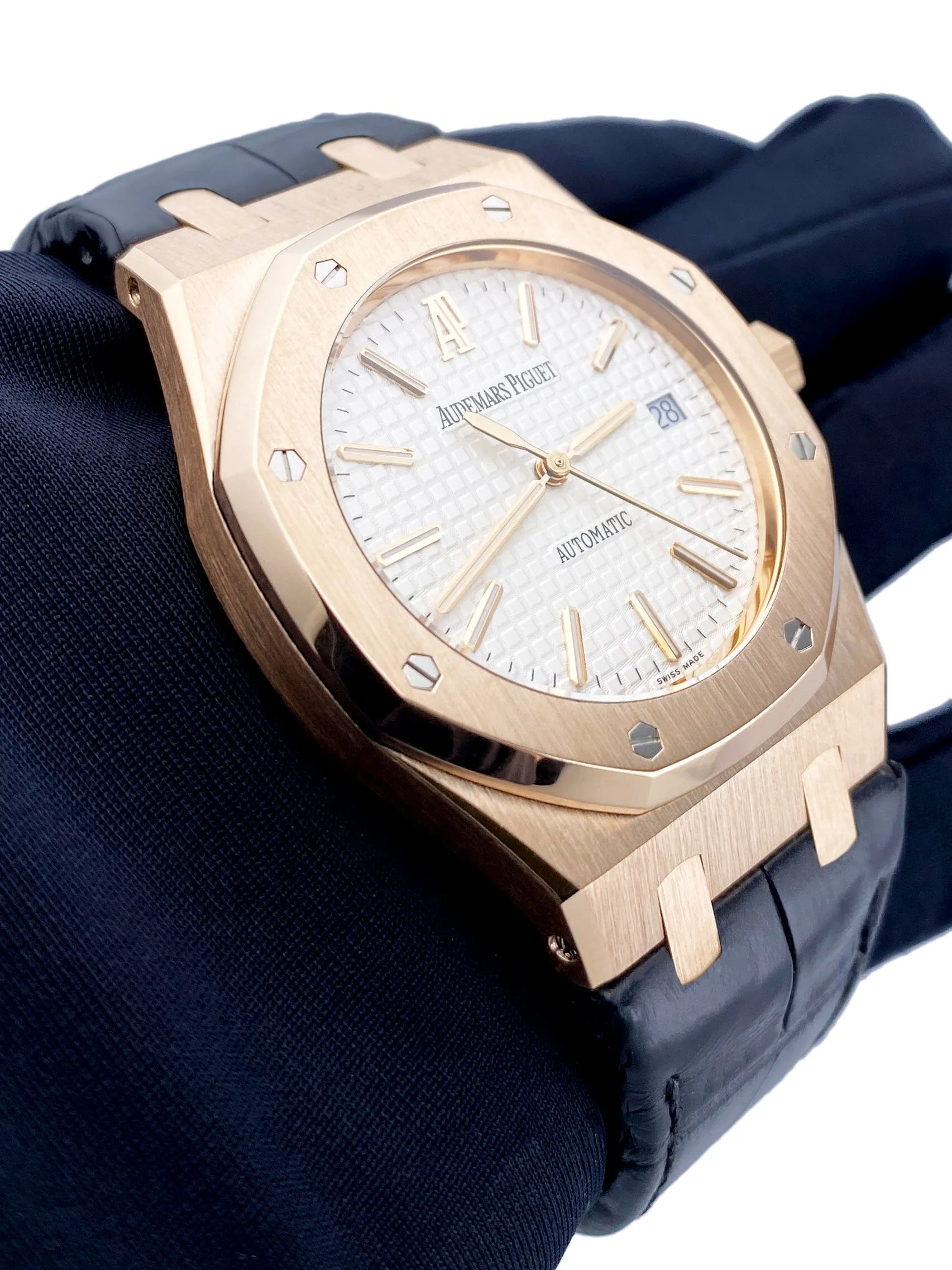 Audemars Piguet Royal Oak 15300OR White Dial Mens Watch