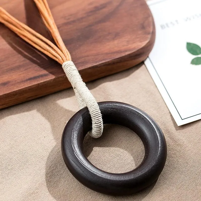 Big Wood Circle Necklace for Women Pendant&Necklaces Statement Jewelry Pendant Necklace