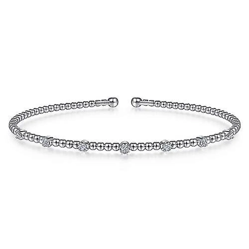 Bujukan Stationed Diamond Bar Bracelet