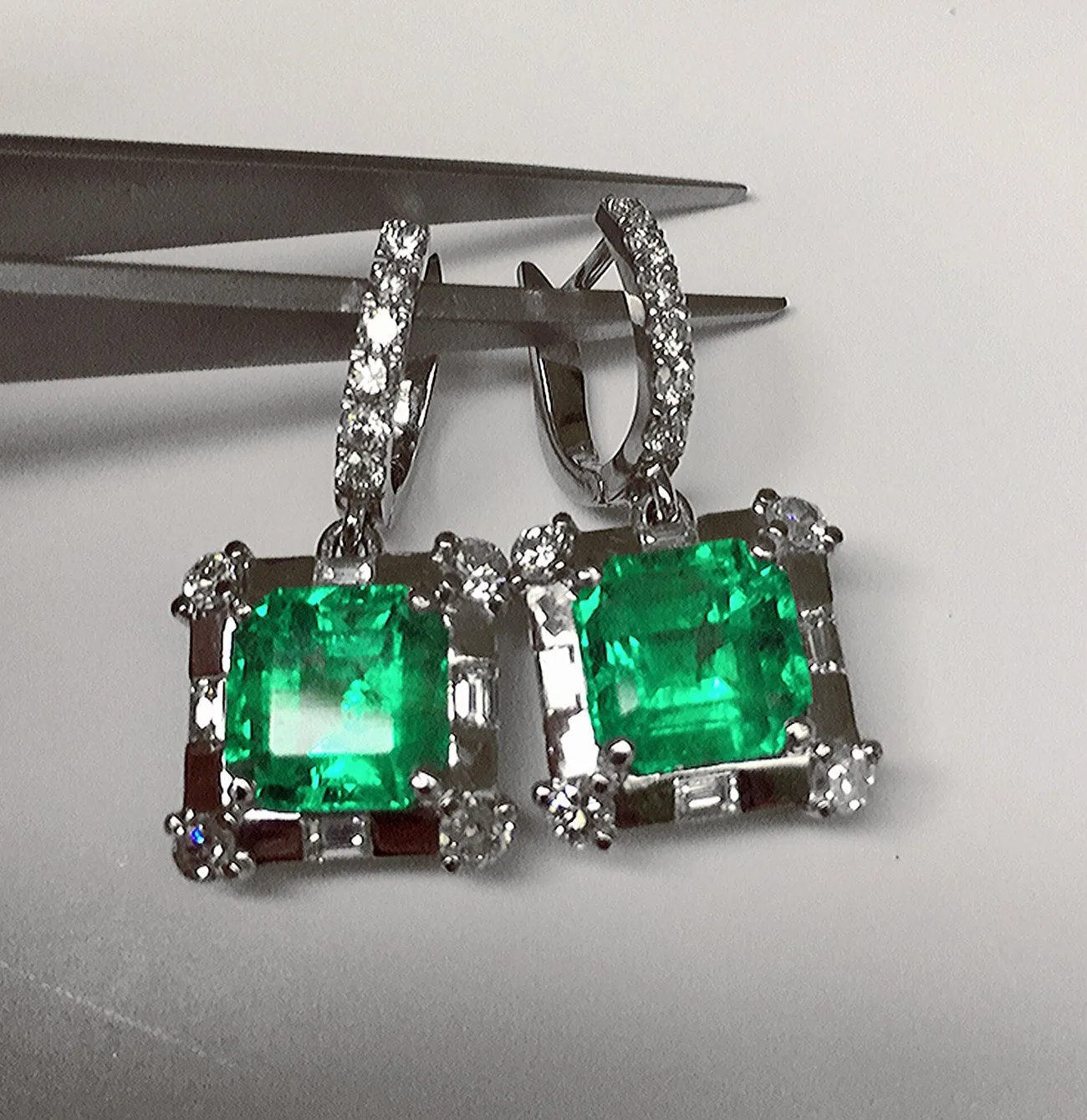 Certified 10.77 Carat Colombian Emerald Diamond Earrings 18K