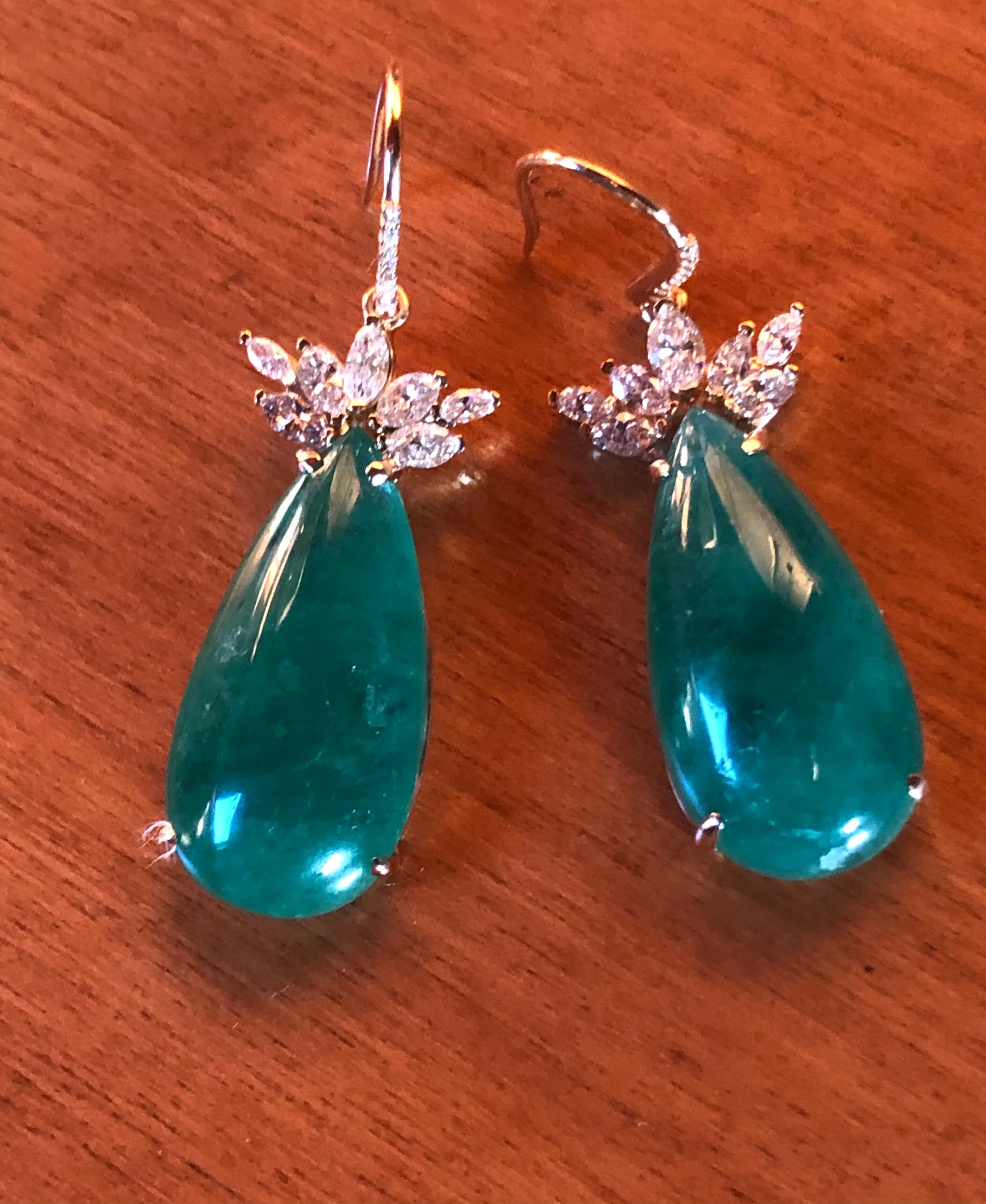 Certified Pear-Shaped Colombian Emerald and Diamond Earrings 18K