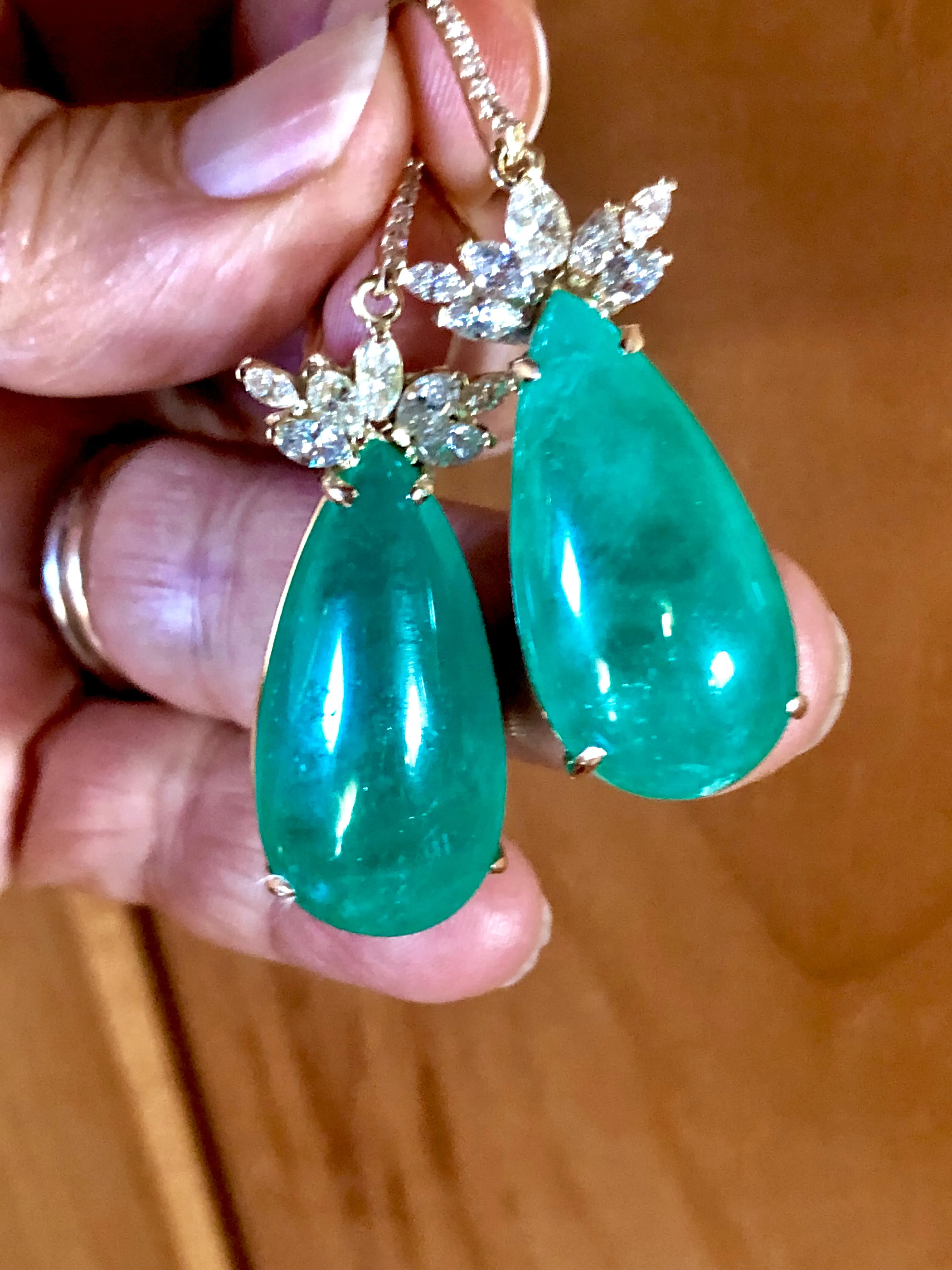 Certified Pear-Shaped Colombian Emerald and Diamond Earrings 18K