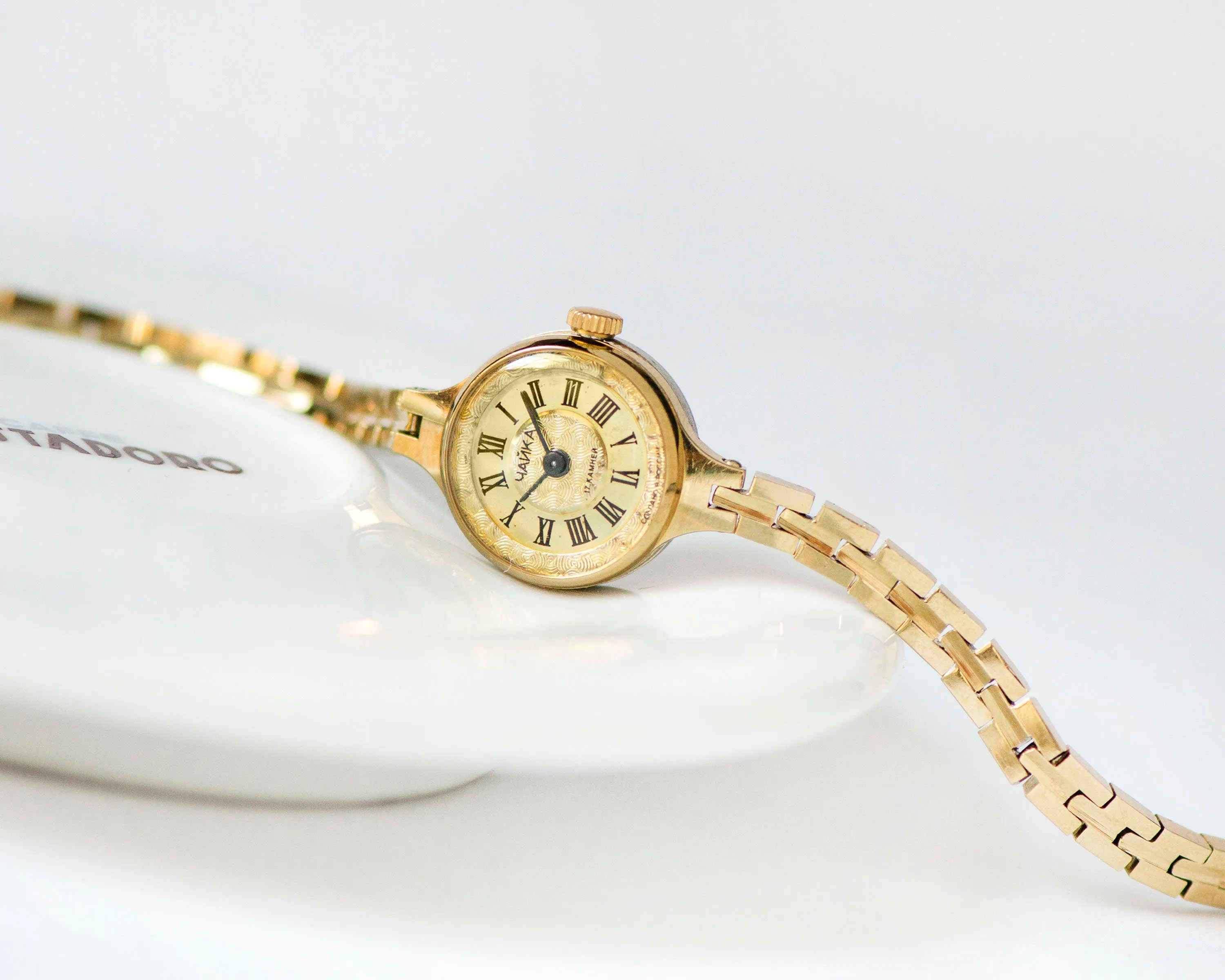 Chic women's cocktail watch Seagull gold shade, vintage women watch bracelet tiny, Roman numerals dial lady watch retro petite jewelry gift