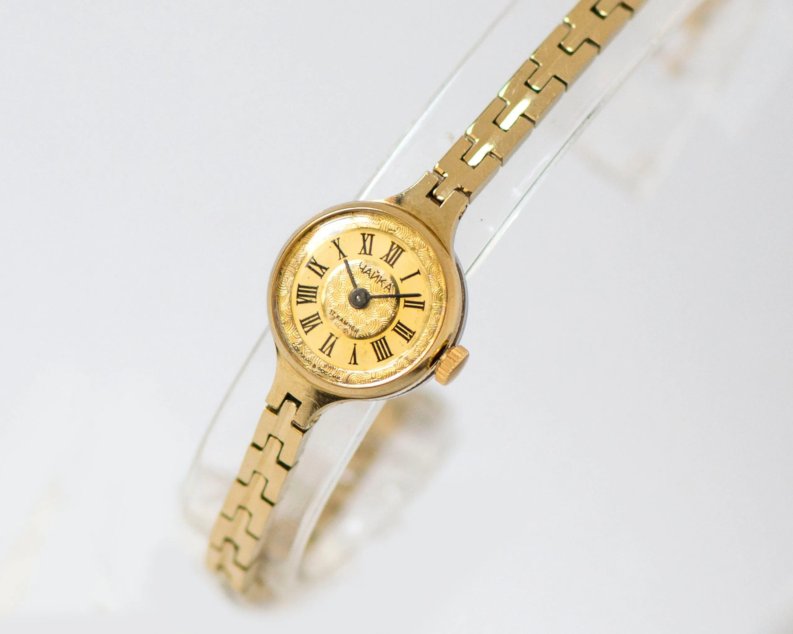 Chic women's cocktail watch Seagull gold shade, vintage women watch bracelet tiny, Roman numerals dial lady watch retro petite jewelry gift