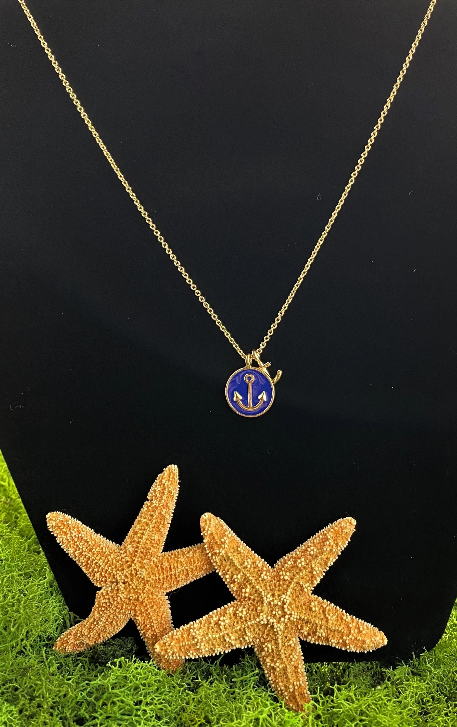 Classic and Dainty Gold Tone Necklace