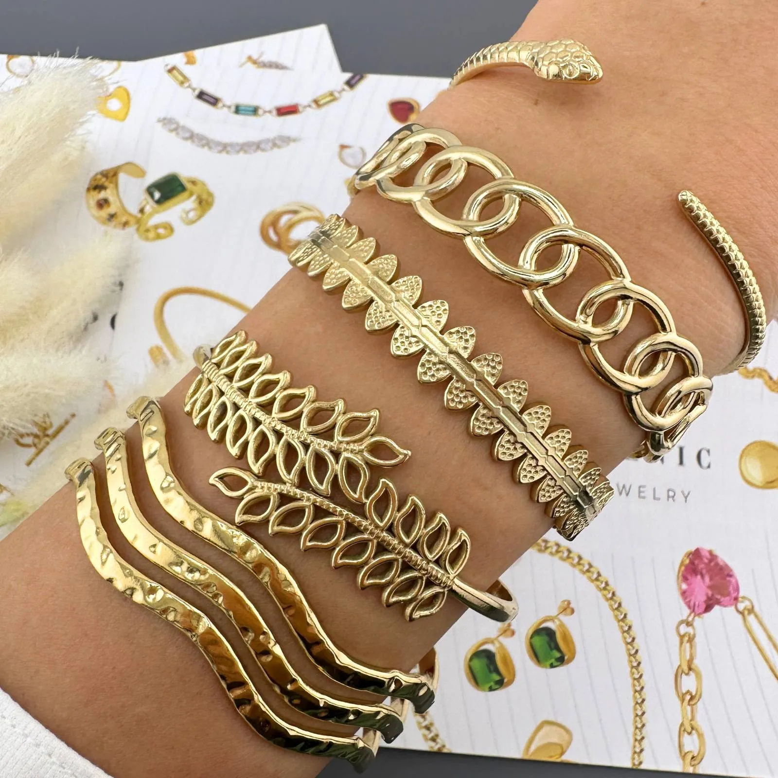Cluster Petal Open Cuff – 18K Gold