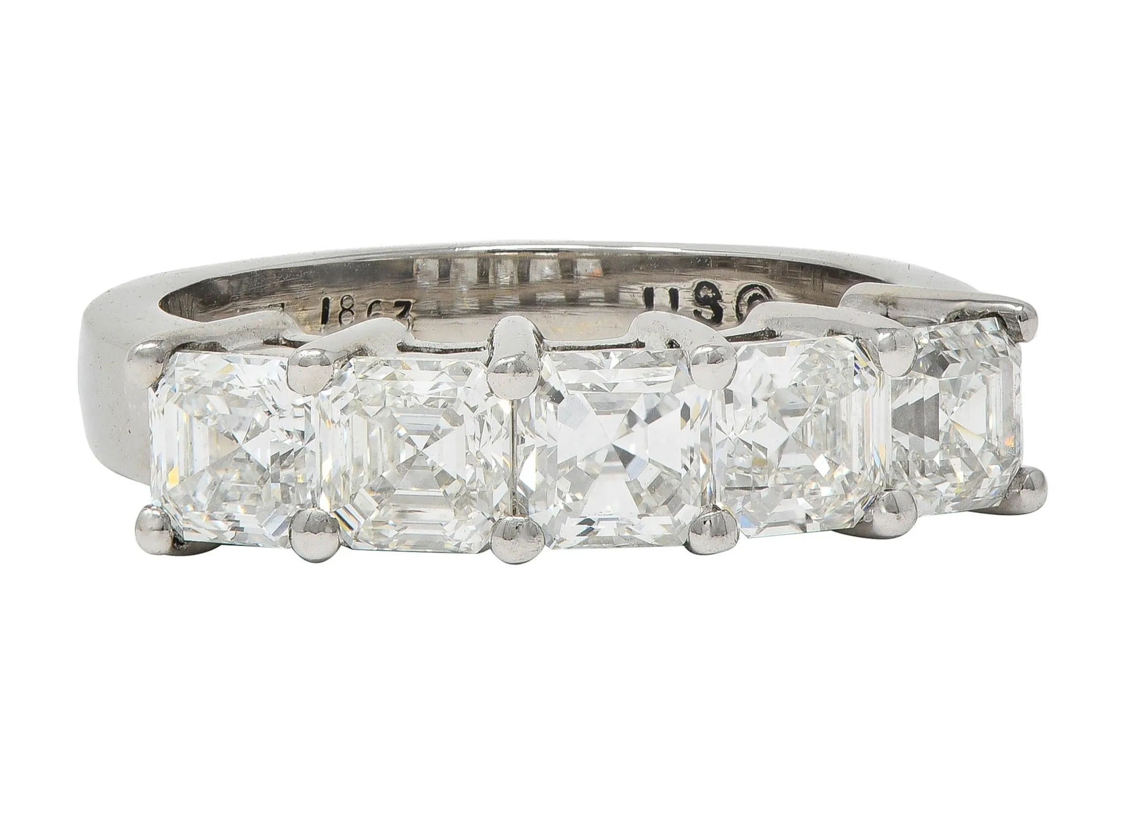 Contemporary 2.55 CTW Asscher Cut Diamond 18 Karat Yellow Gold Wedding Band Ring
