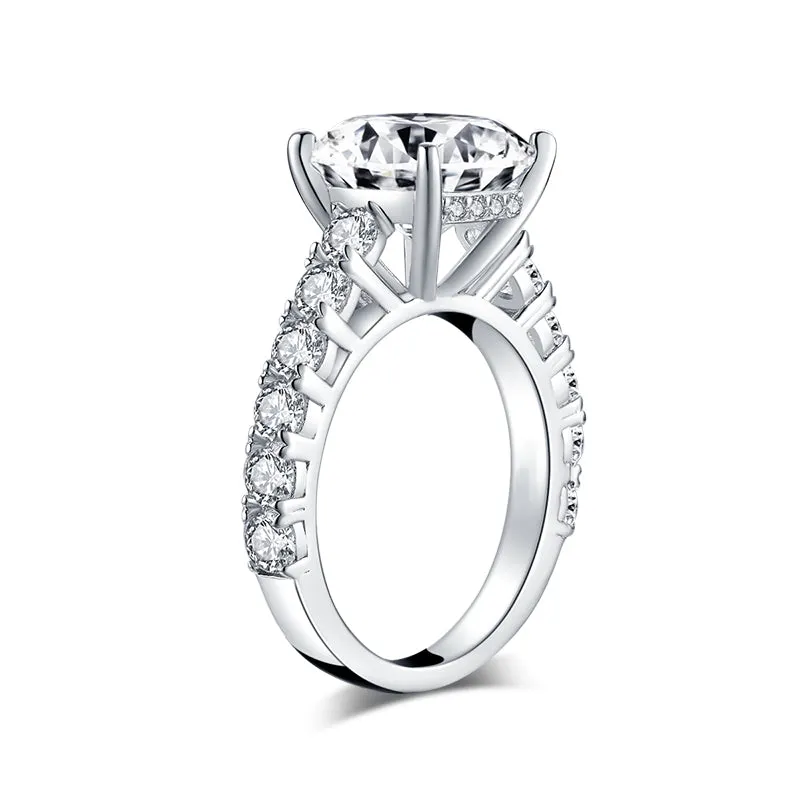 Cushion Cut Moissanite Diamond Ring