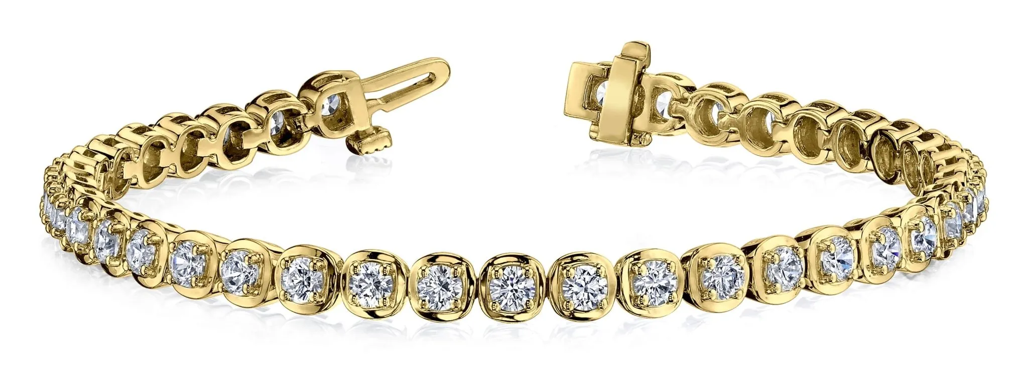 Cushion Inspired Round Lab-Grown Diamond Bracelet with 5.04 ct.(finished) 3.3mm