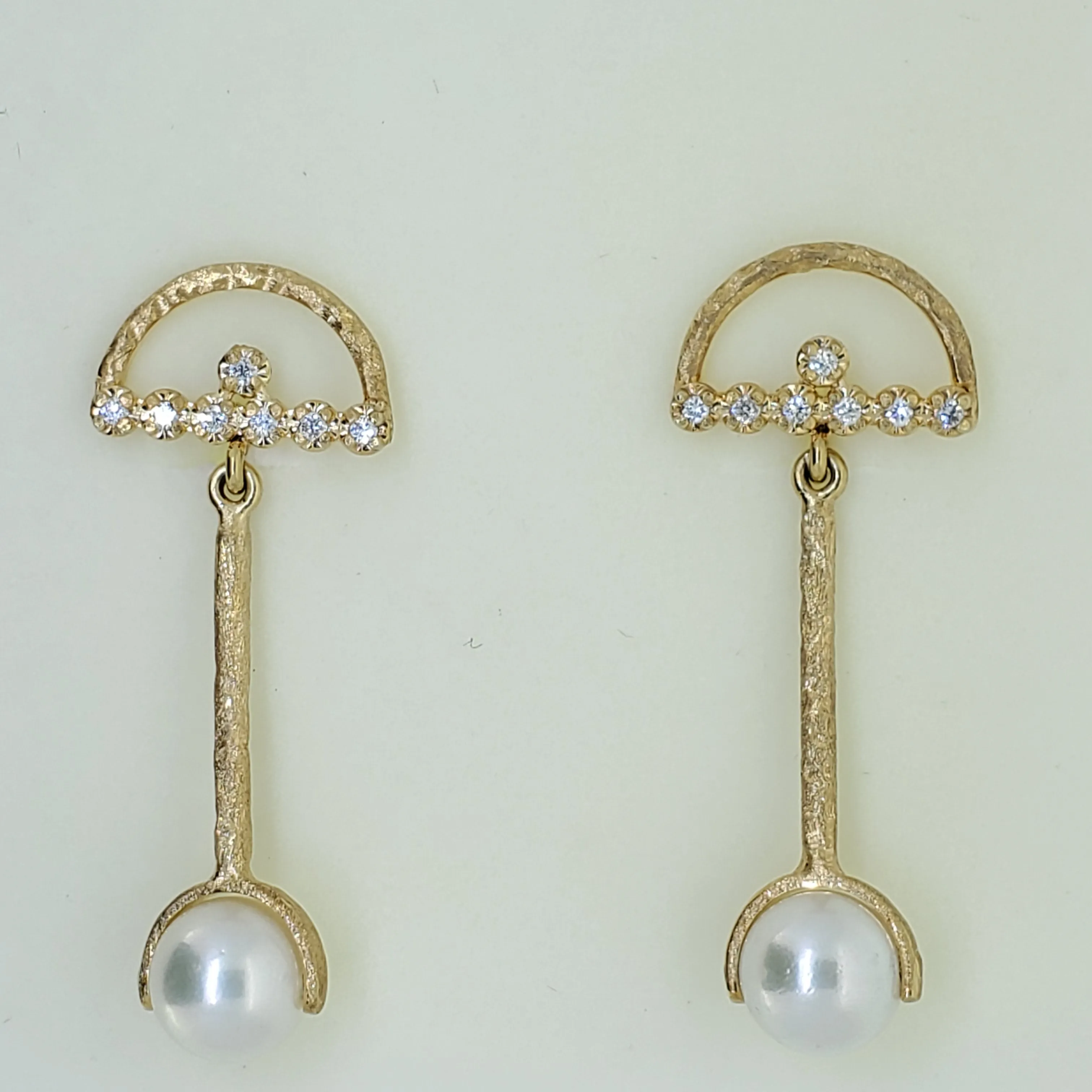 Dangle Pearl Earrings