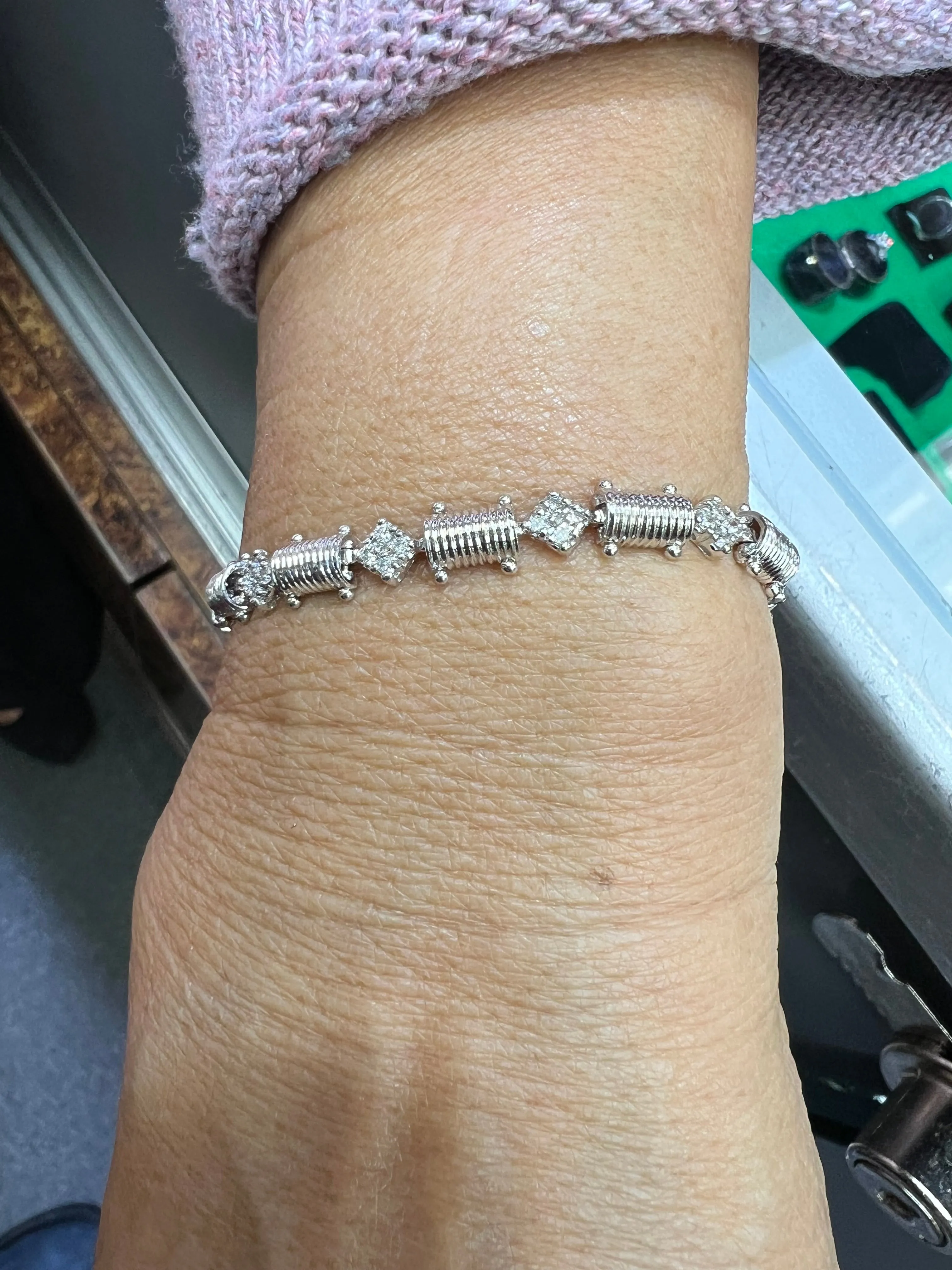 Diamond 14k White Gold Link Bracelet 7.25" Long