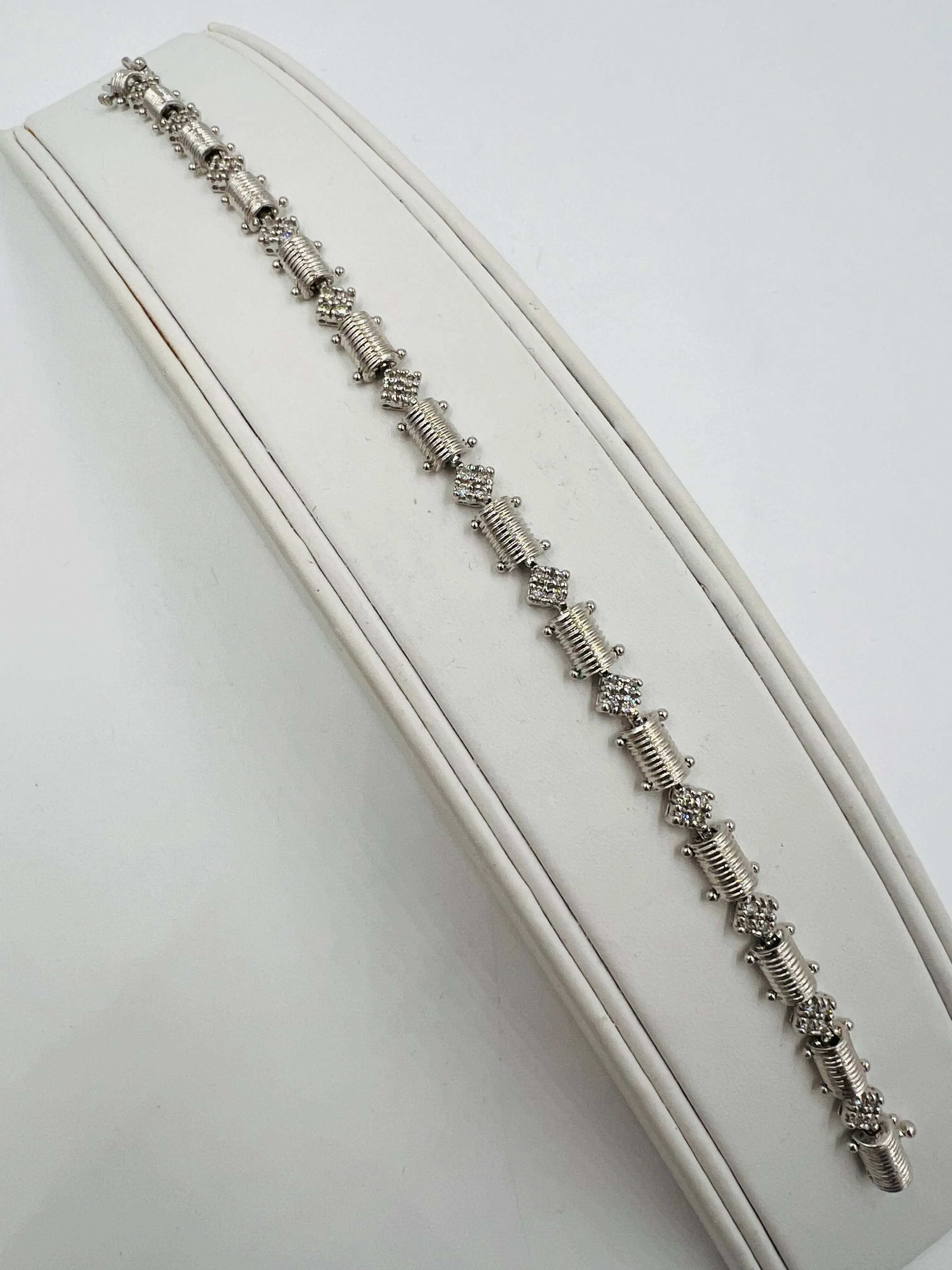 Diamond 14k White Gold Link Bracelet 7.25" Long