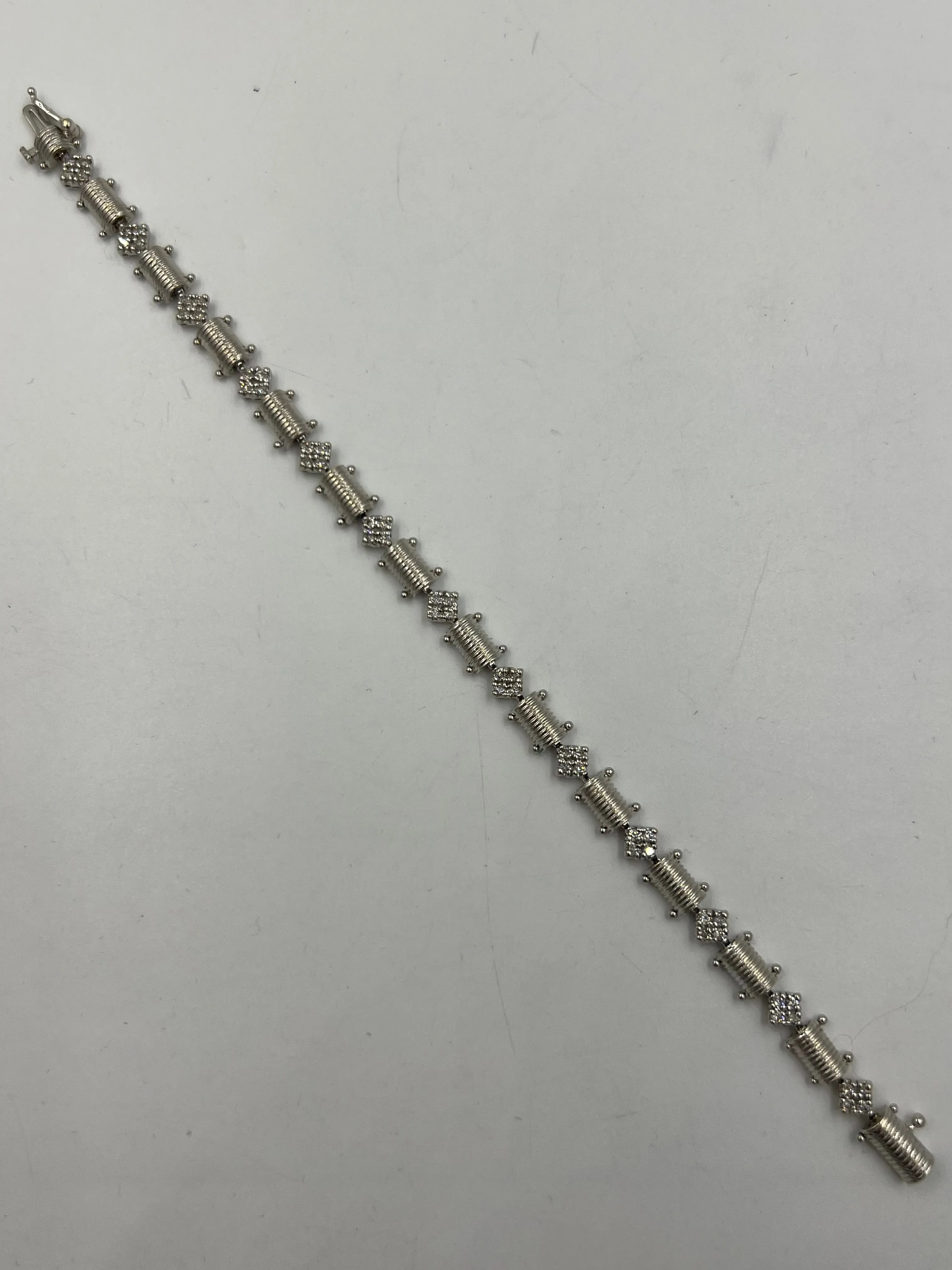 Diamond 14k White Gold Link Bracelet 7.25" Long