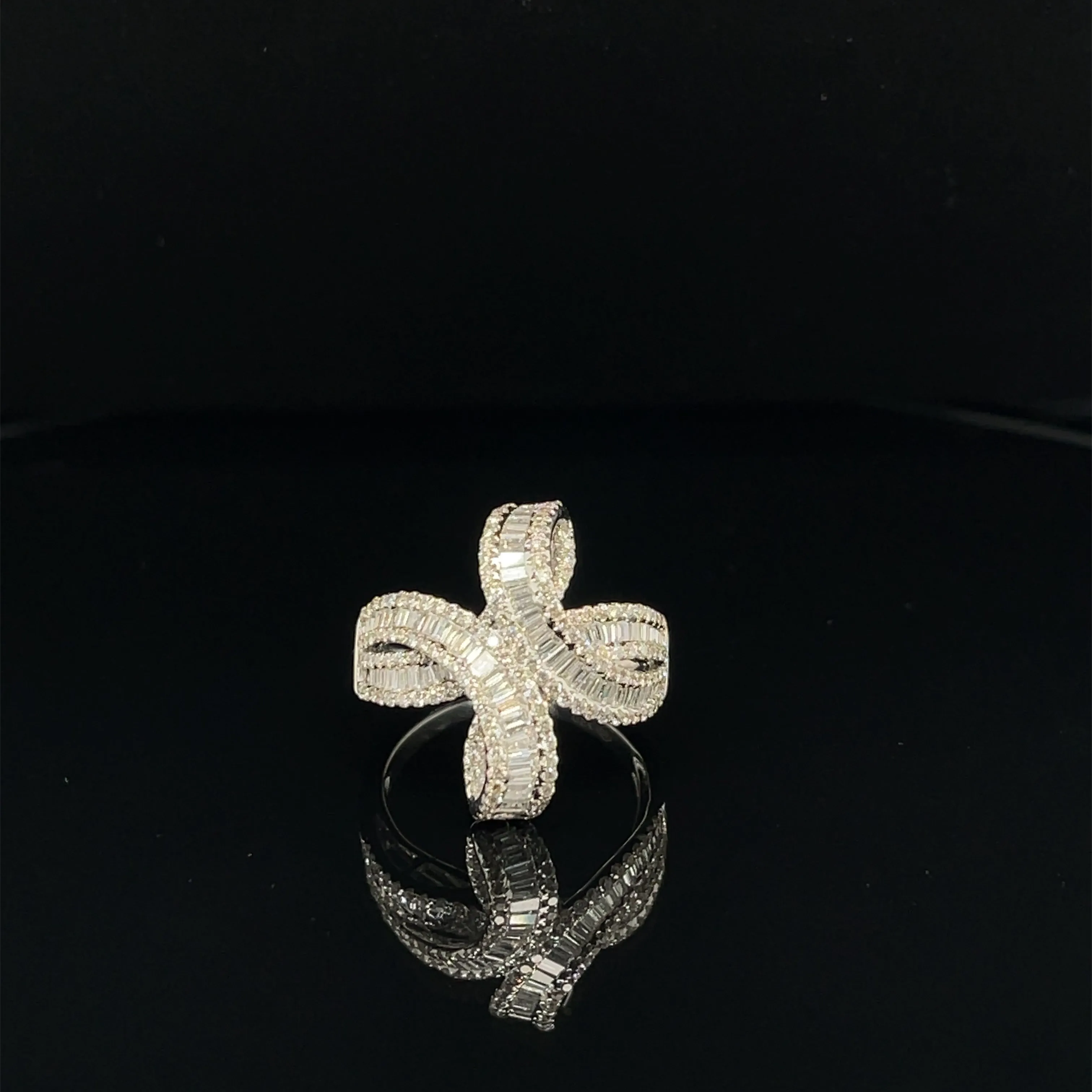 Diamond Baguette Twisted Ribbon Anniversary Ring in 18k White Gold - (#88-RGDIA 539156)