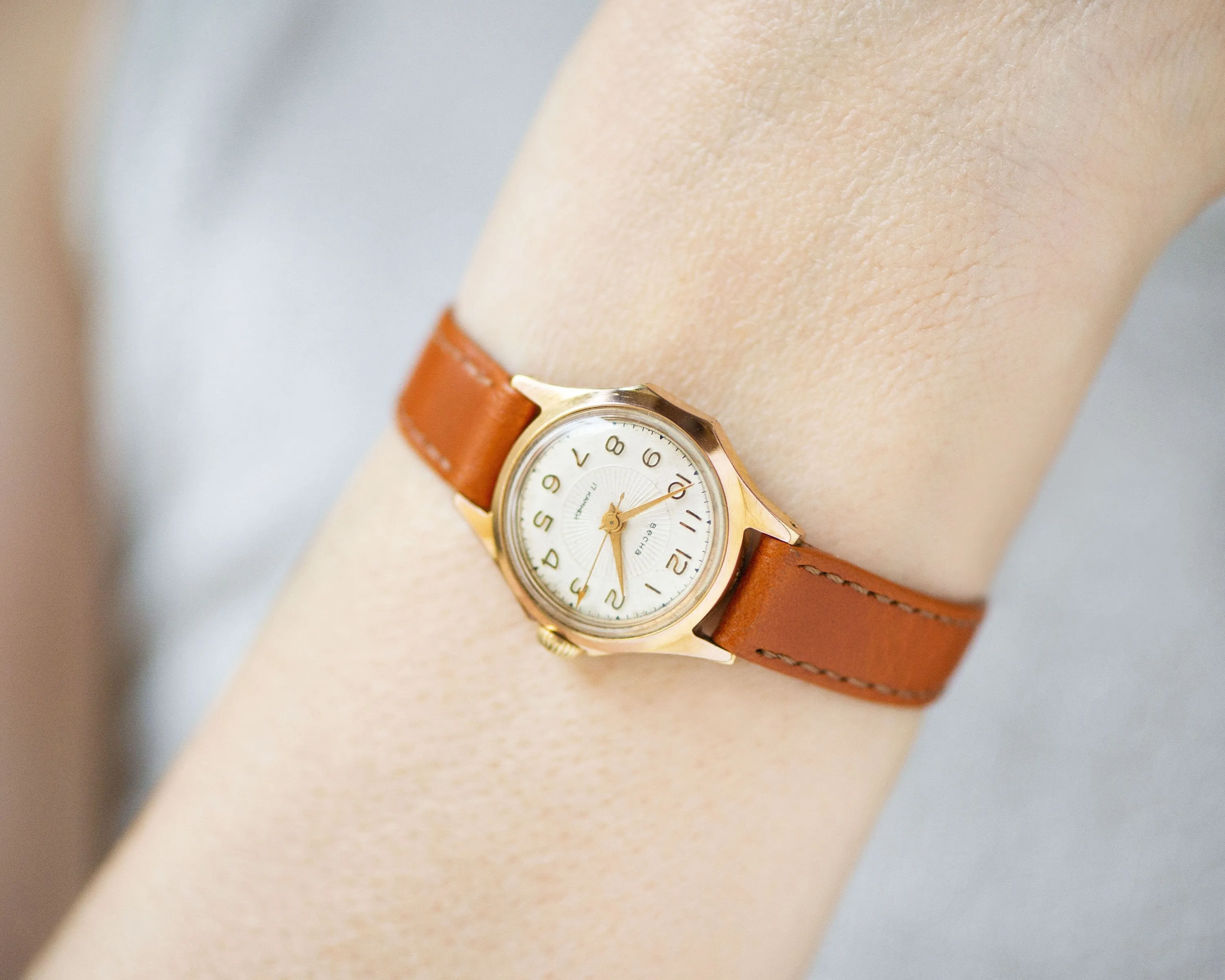 Dress watch for women gold plated Spring, rare design lady watch retro, classic girl watch sunburst dial jewelry, new premium leather strap