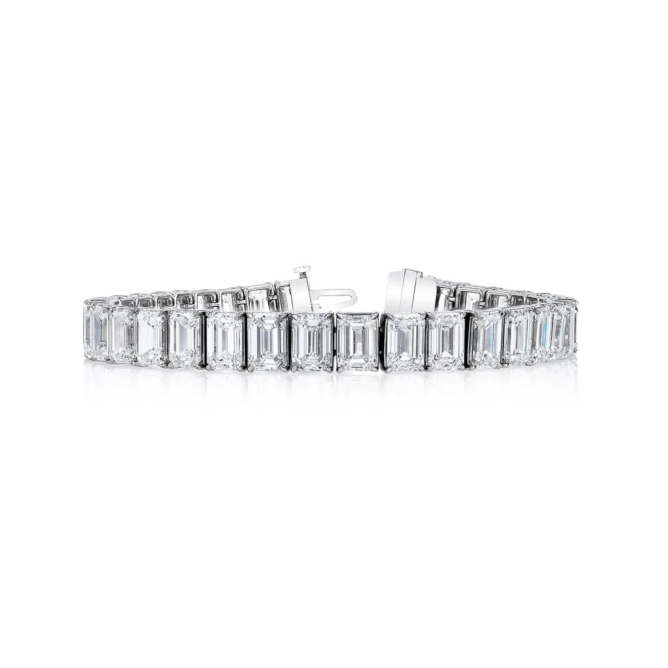 Emerald Cut 18K White Gold 7.19ct Diamond Tennis Bracelet