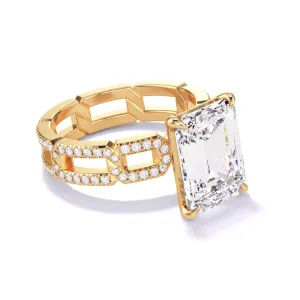 EMERALD CUT DIAMOND ENGAGEMENT RING WITH A CLASSIC 4 PRONG 8 PAVE LINKS SETTING IN 18K YELLOW GOLD